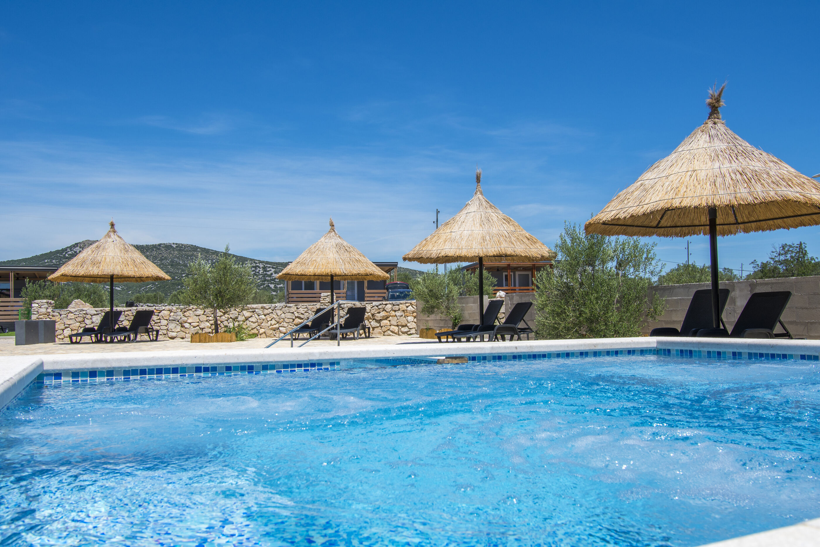 Haus in Tisno mit Klima, Internet, Grill
