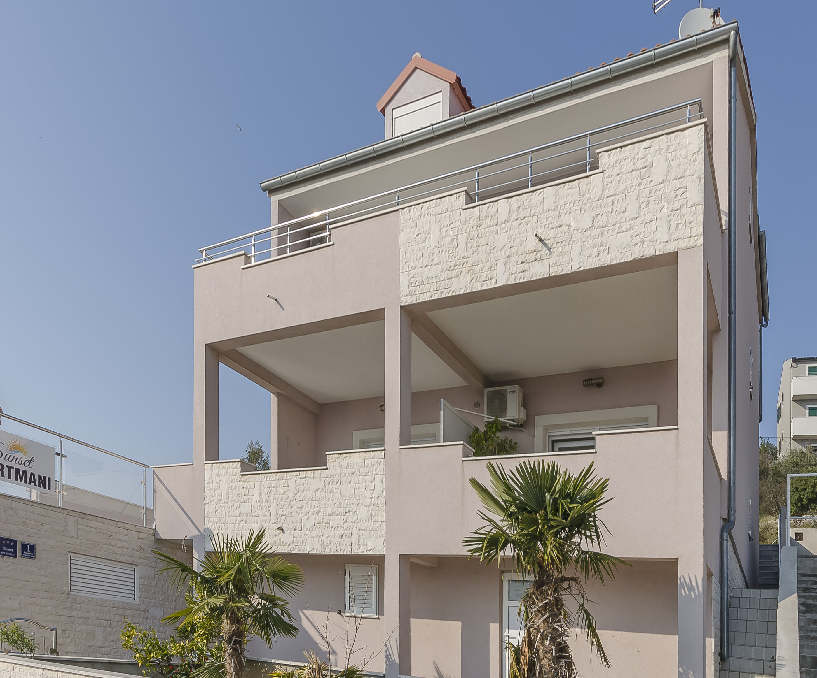 Ferienwohnung in Sibenik mit Klima, Sat-TV, Meerblick