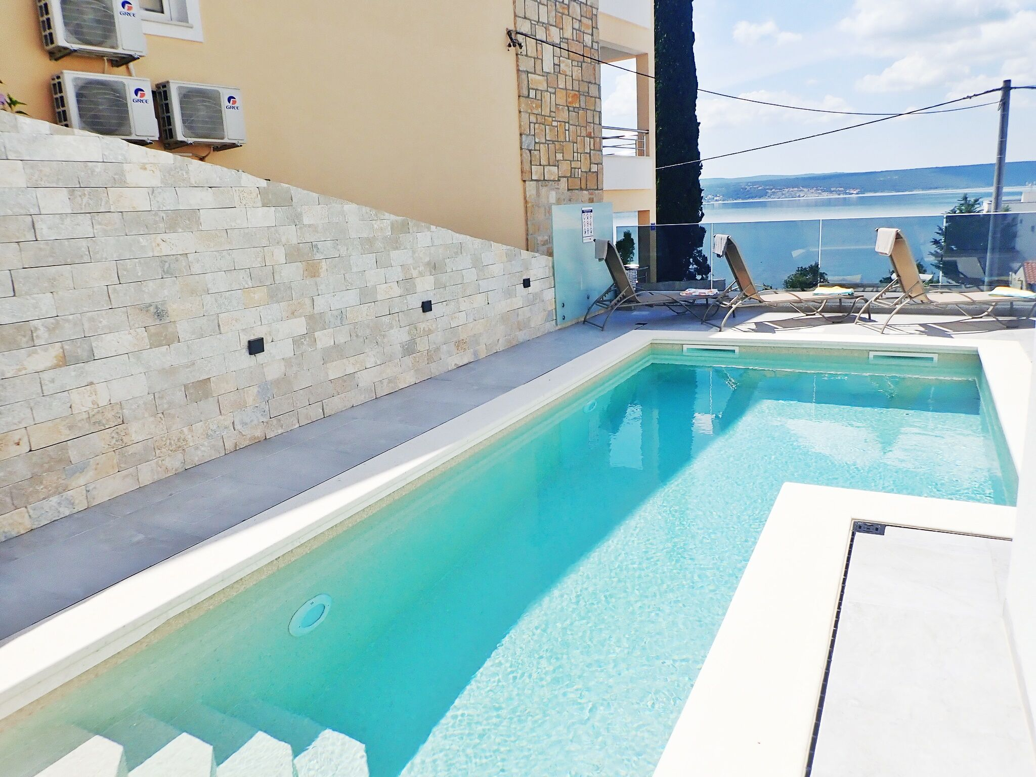 Haus in Maslenica mit Klima, Sat-TV, Meerblick