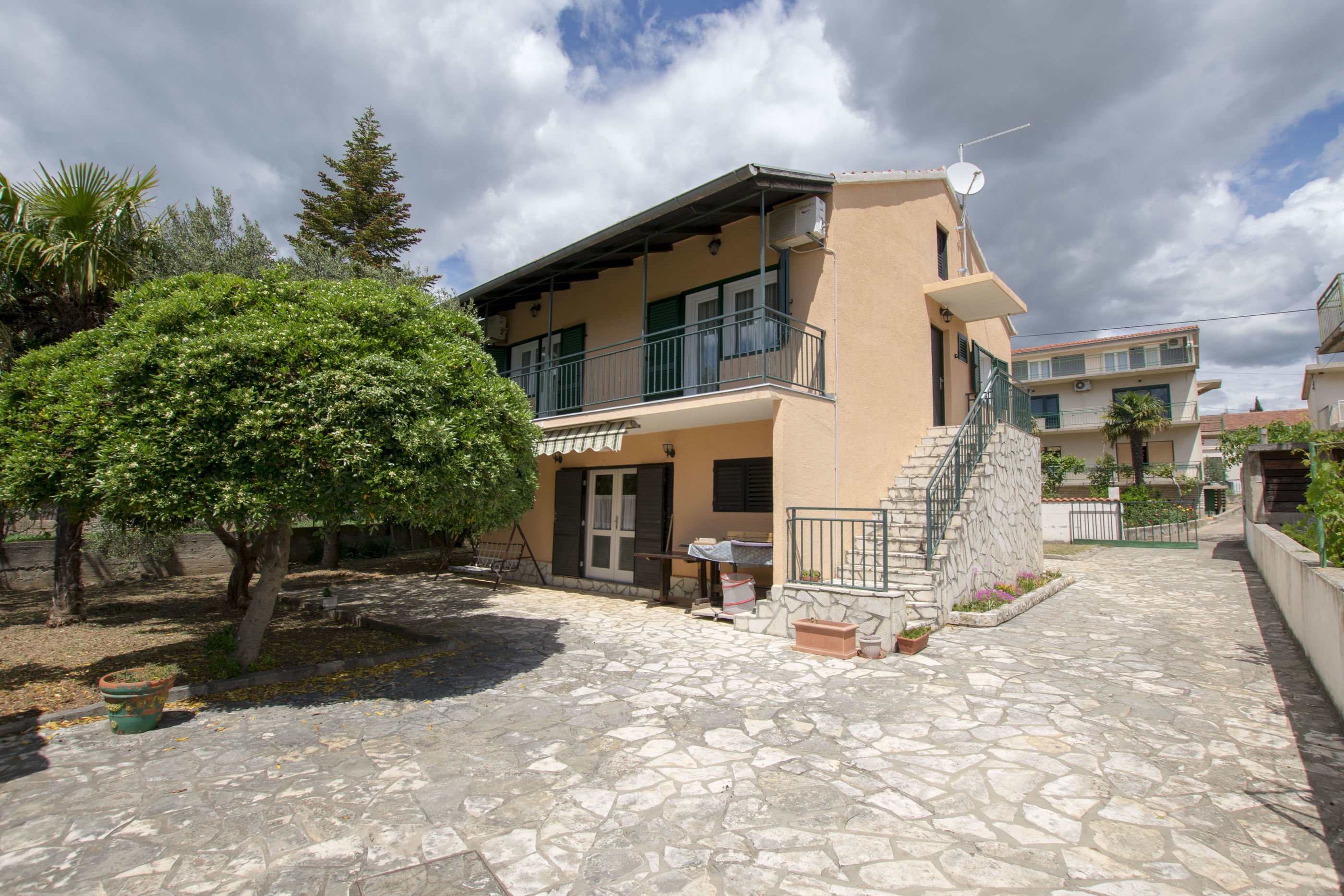 Ferienwohnung in Pirovac mit Klima, Sat-TV, Internet