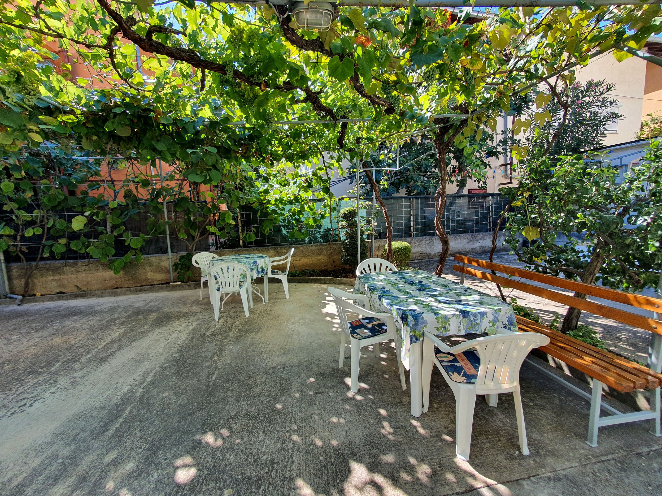 Zimmer in Vodice mit Klima, Internet, Grill