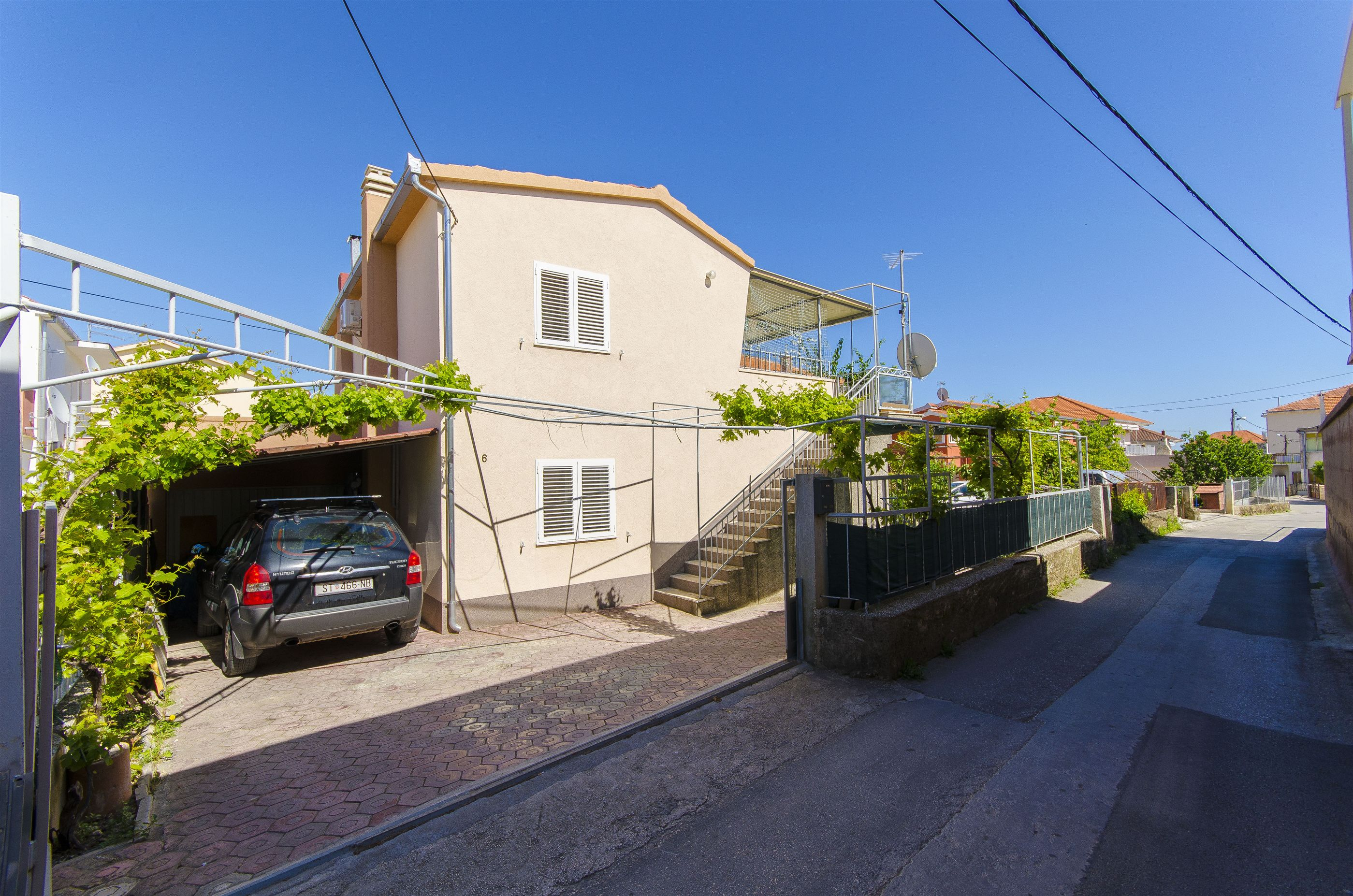 Ferienwohnung in Trogir mit Klima, Sat-TV, Internet