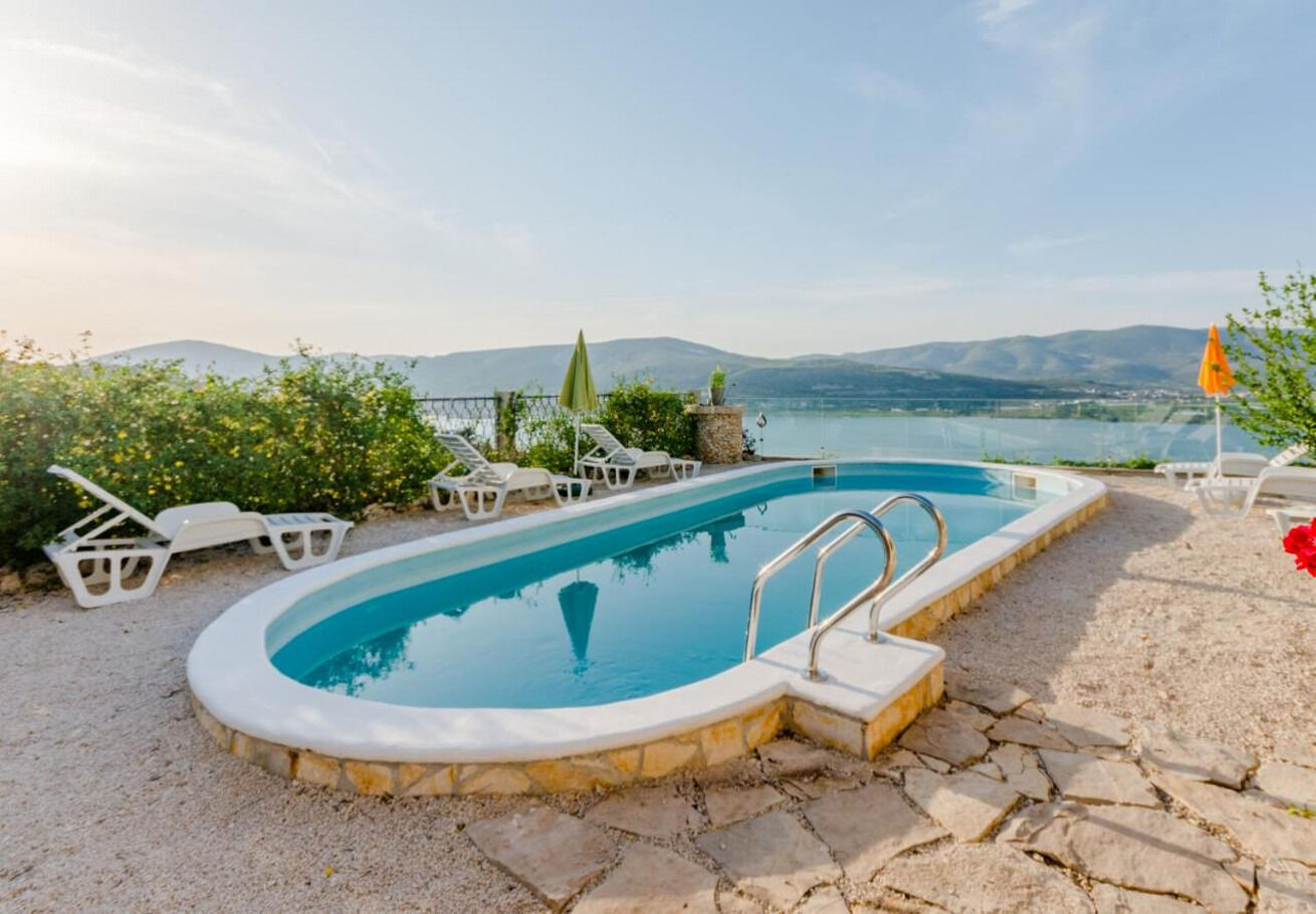 Ferienwohnung in Trogir mit Klima, Sat-TV, Meerblick