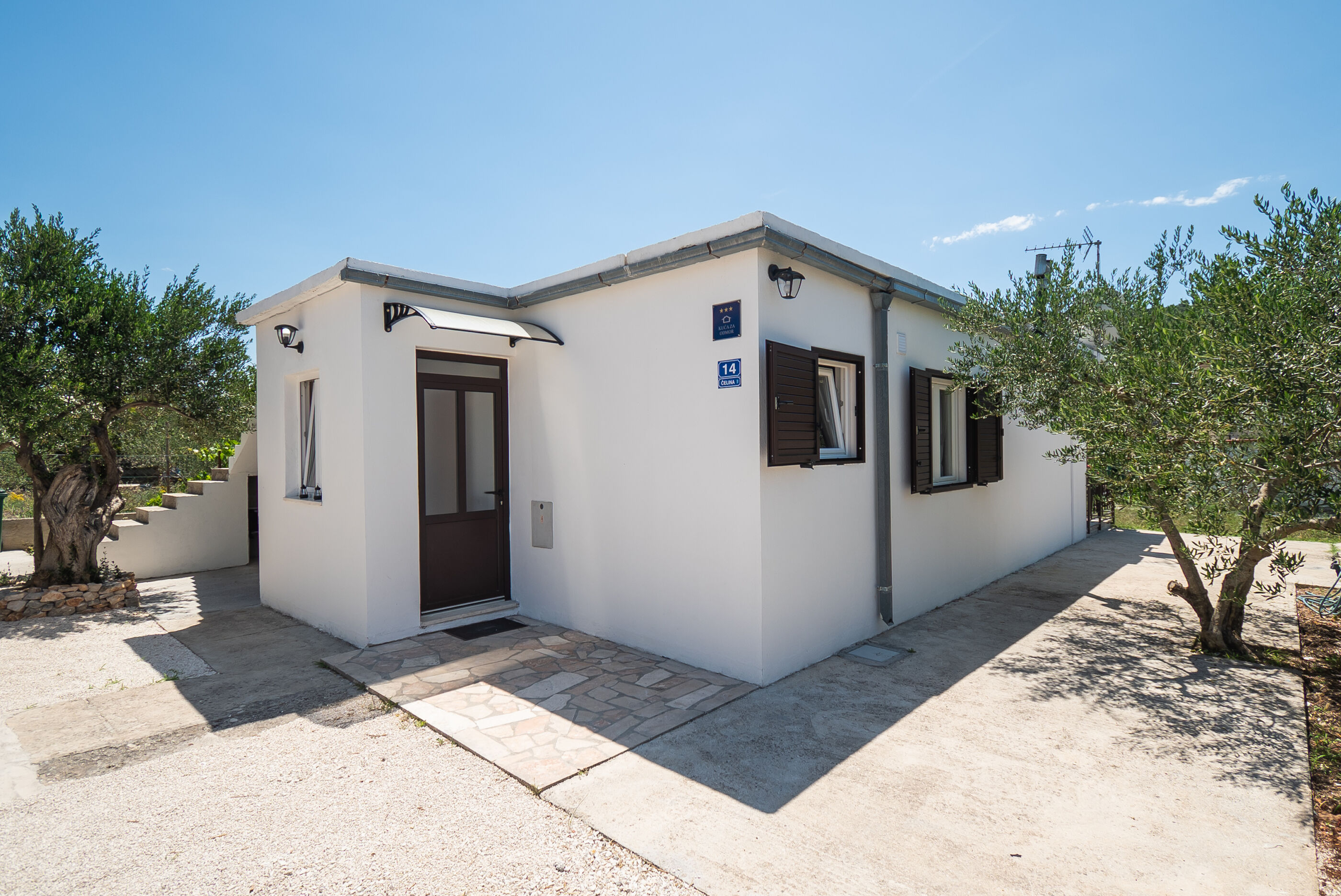 Traumhaftes Ferienhaus in Rogoznica, meernah, Klimaanlage und Grill