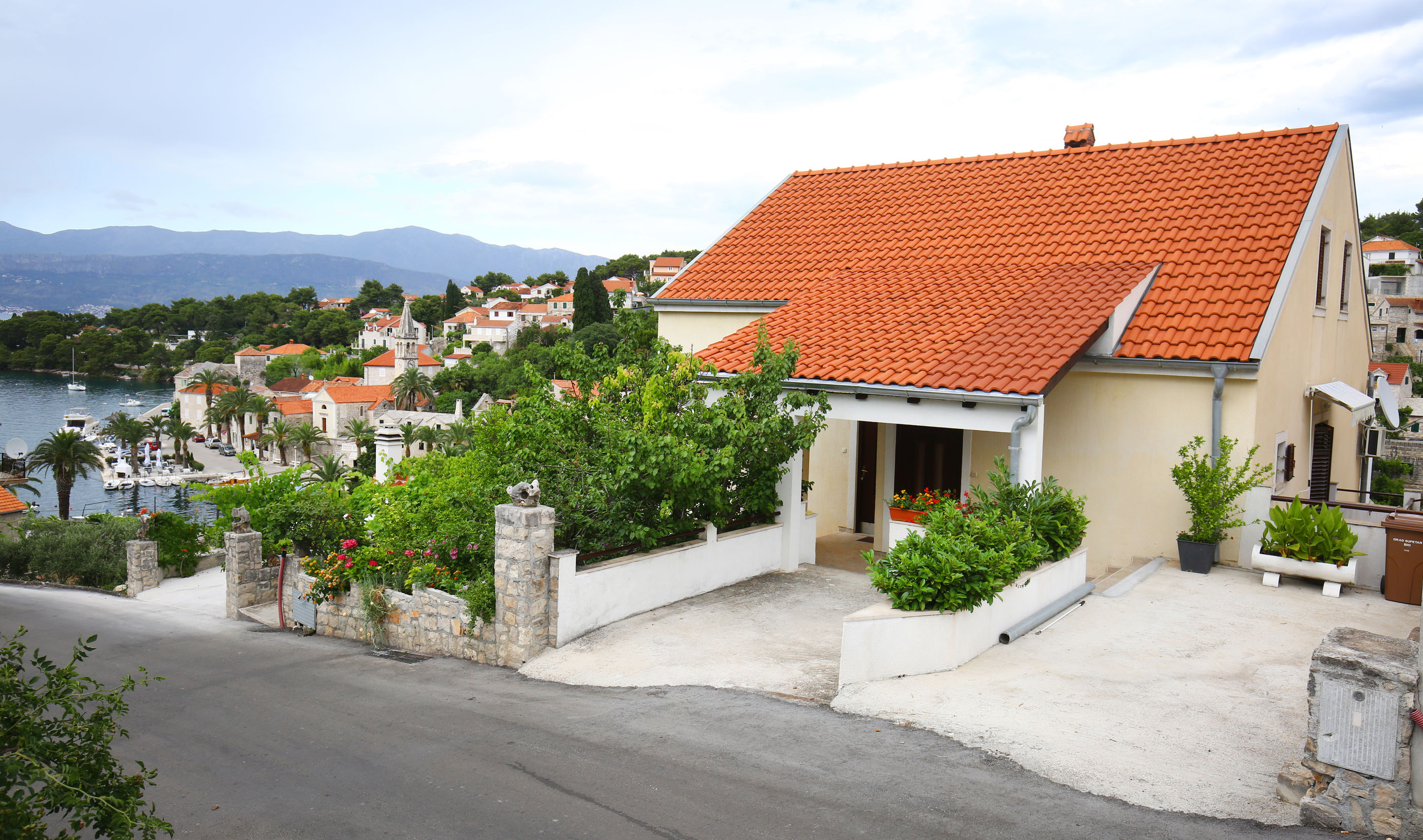 Ferienwohnung in Splitska mit Klima, Sat-TV, Meerblick