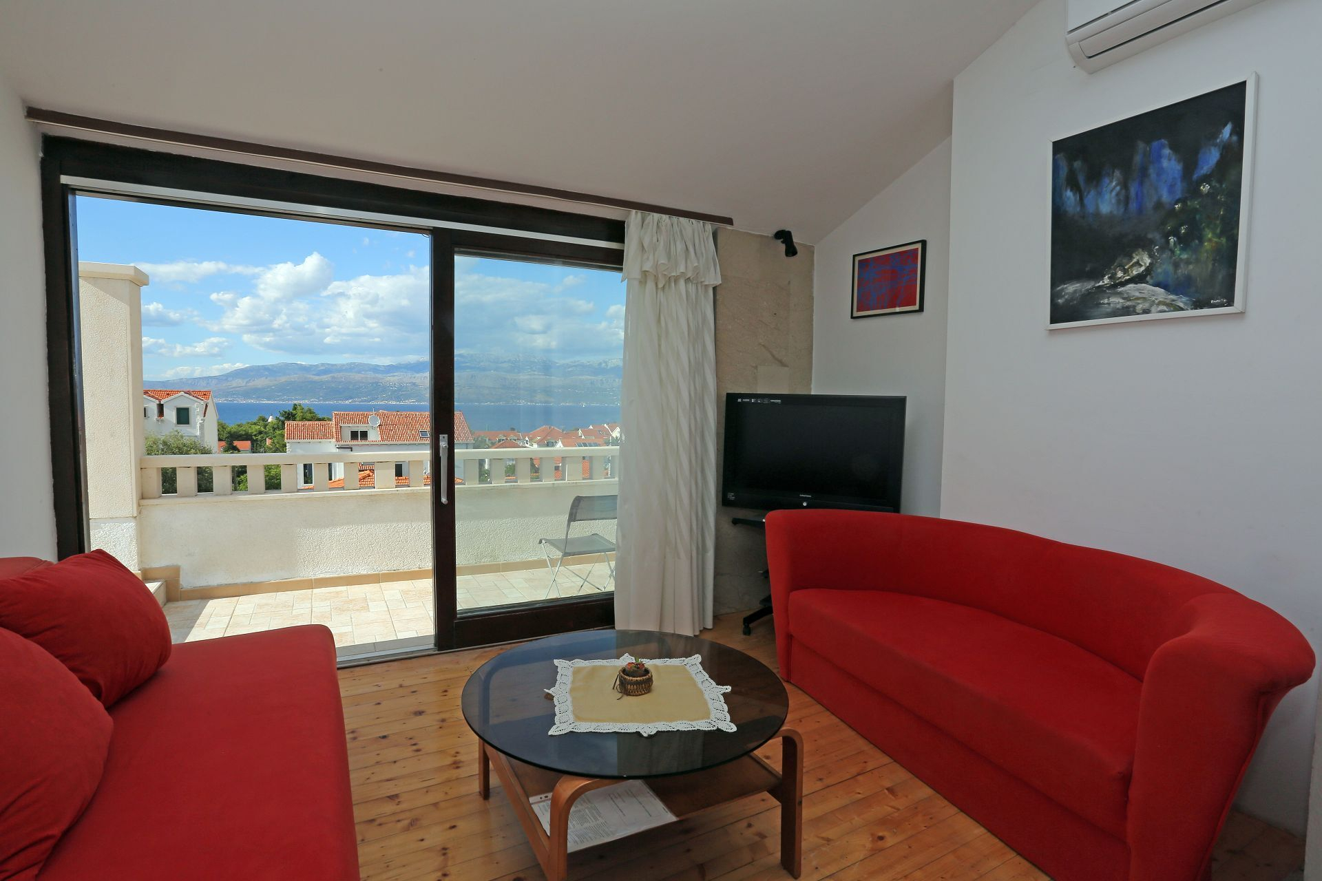 Ferienwohnung in Supetar mit Klima, Sat-TV, Meerblick