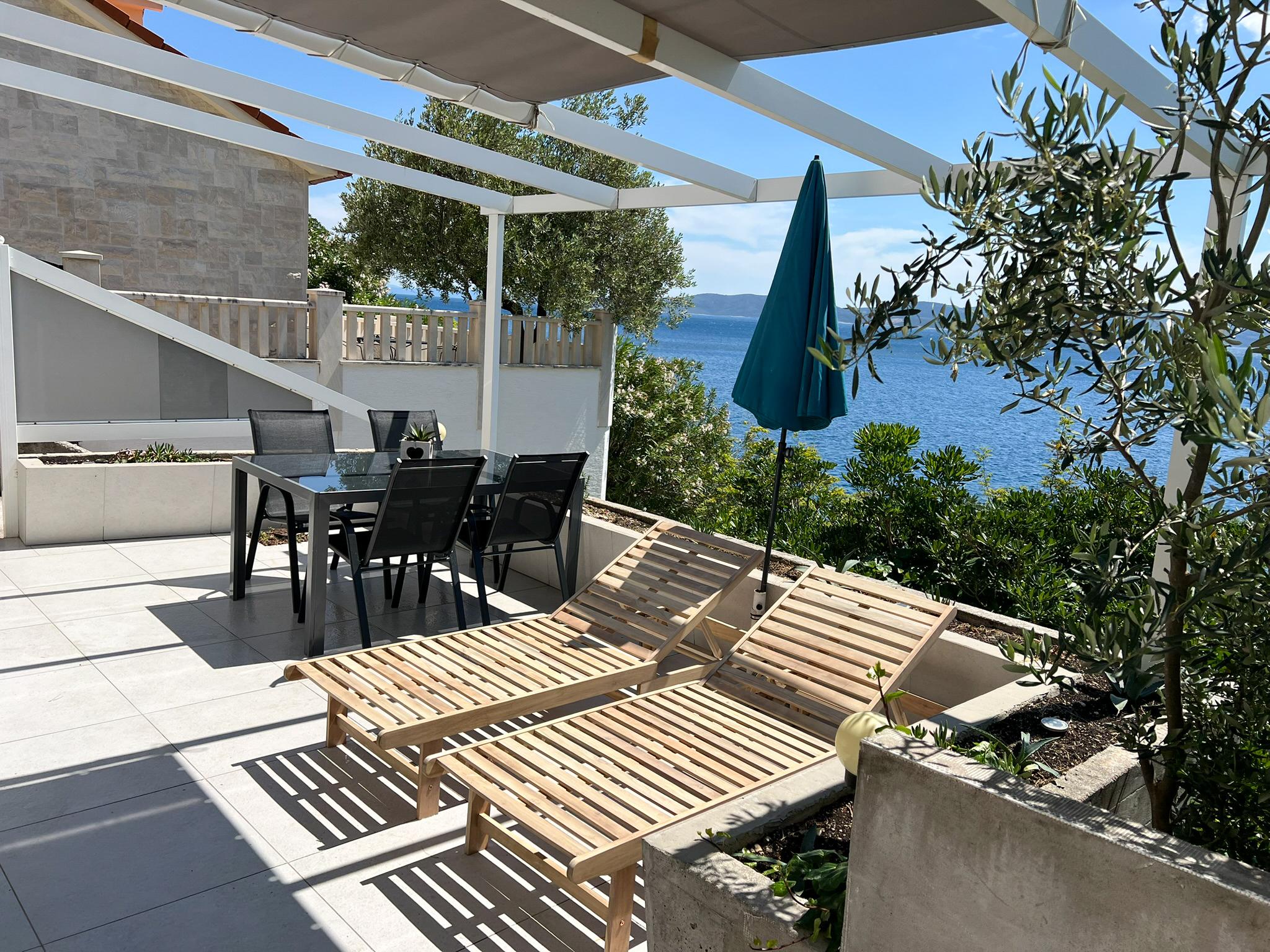1. Reihe zum Meer! Das Apartment Sea Bird hat Klima & Internet