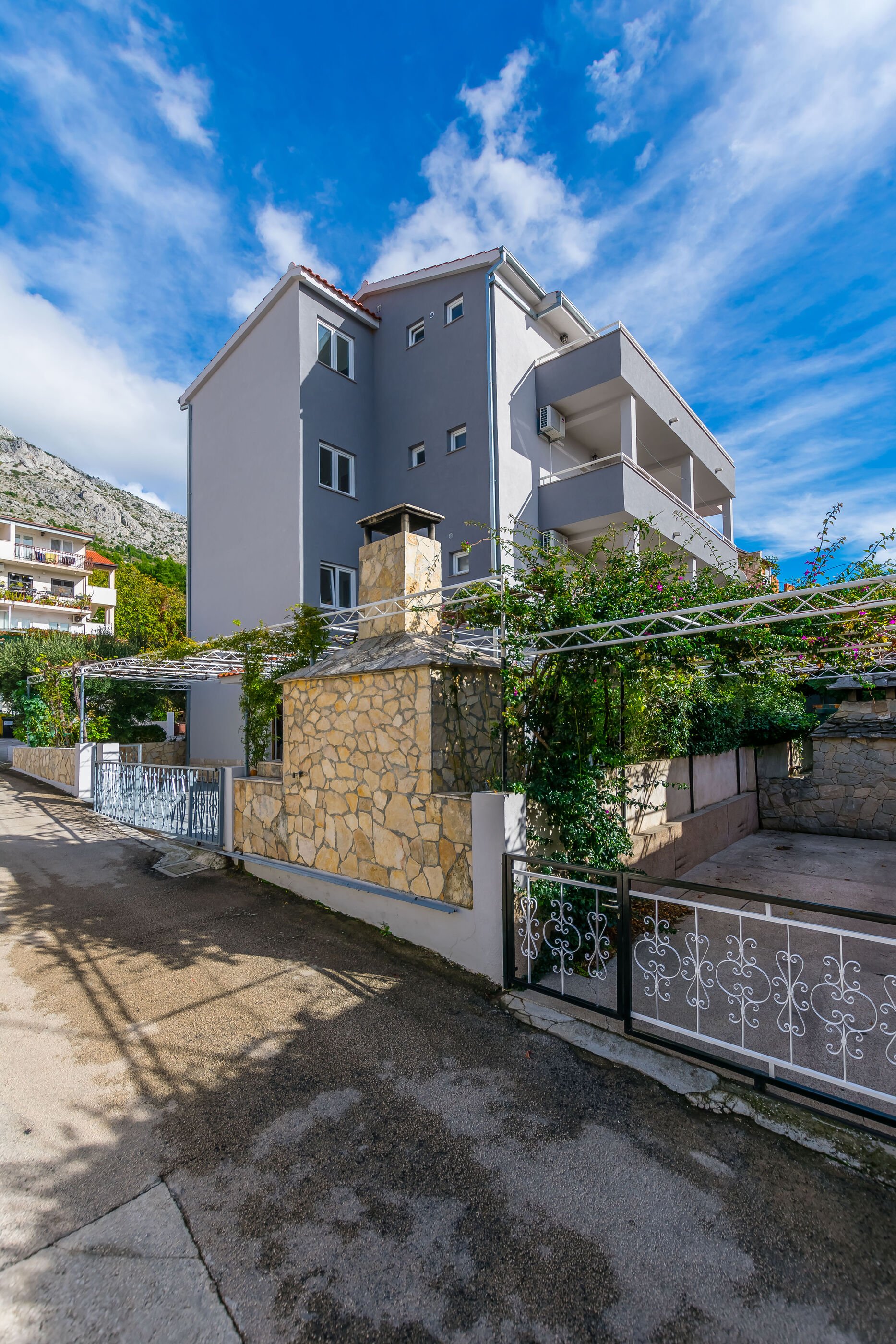 Ferienwohnung in Omis mit Klima, Internet, Grill