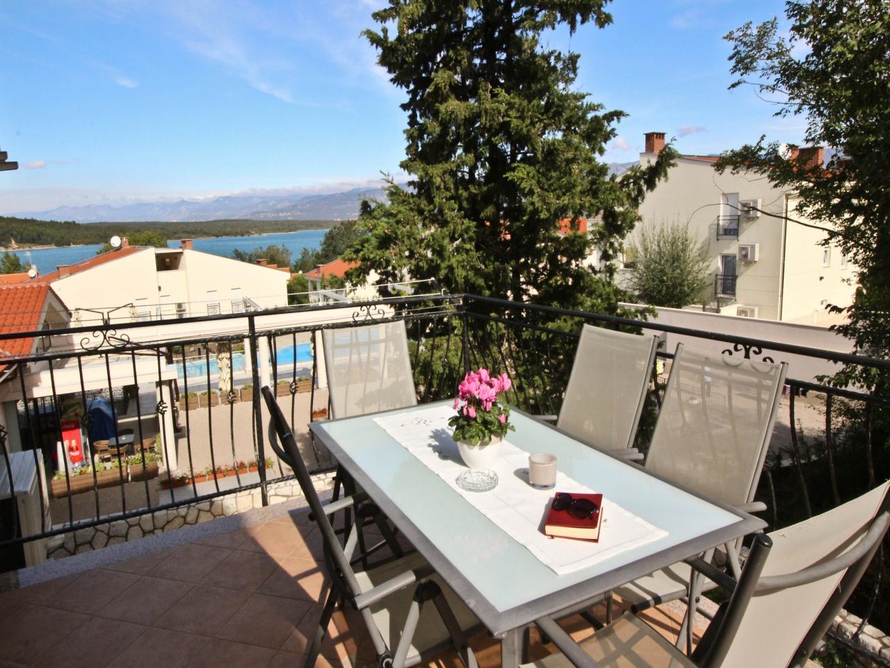 4-Sterne-Apartment im 1. Obergeschoß nur 250m vom Sandstrand