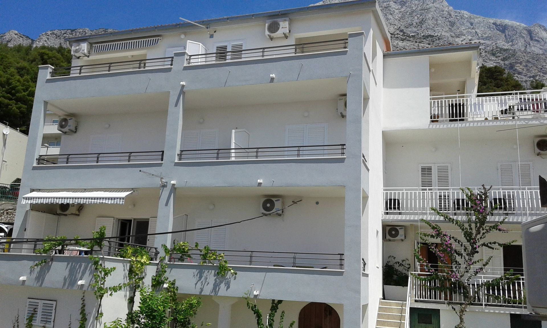 Ferienwohnung in Baska Voda mit Klima, Internet, Grill
