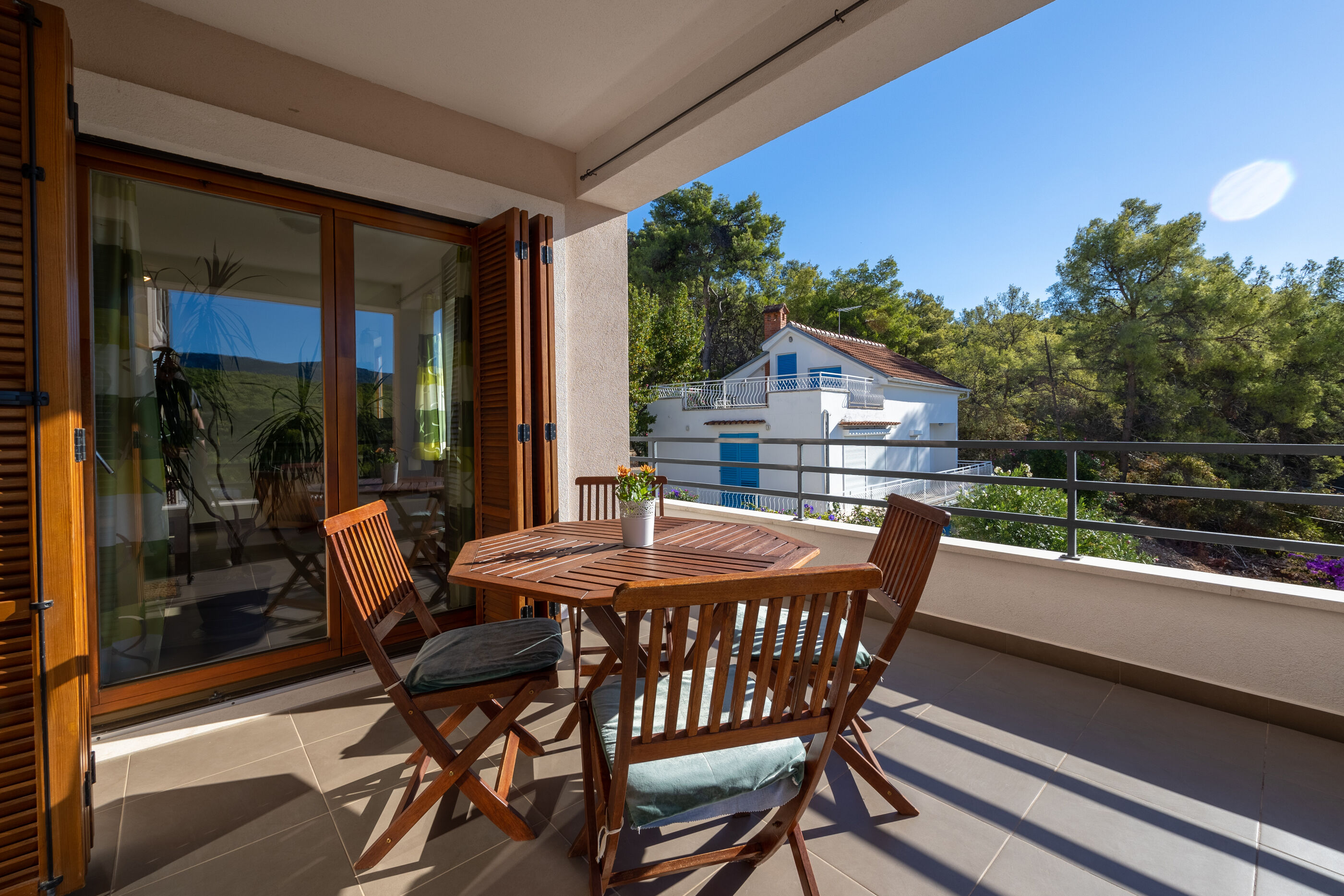 Ferienwohnung in Vrboska mit Klima, Sat-TV, Meerblick