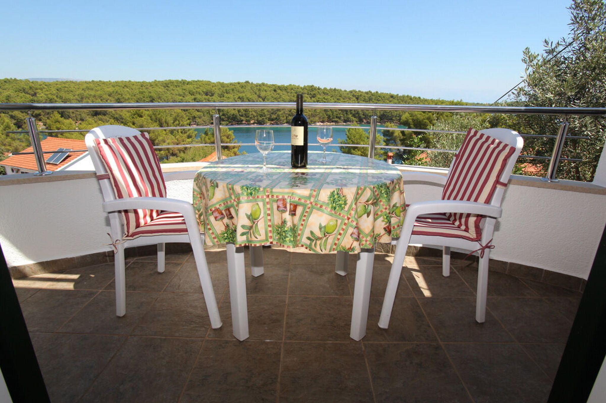 Studio in Vrboska mit Klima, Sat-TV, Meerblick