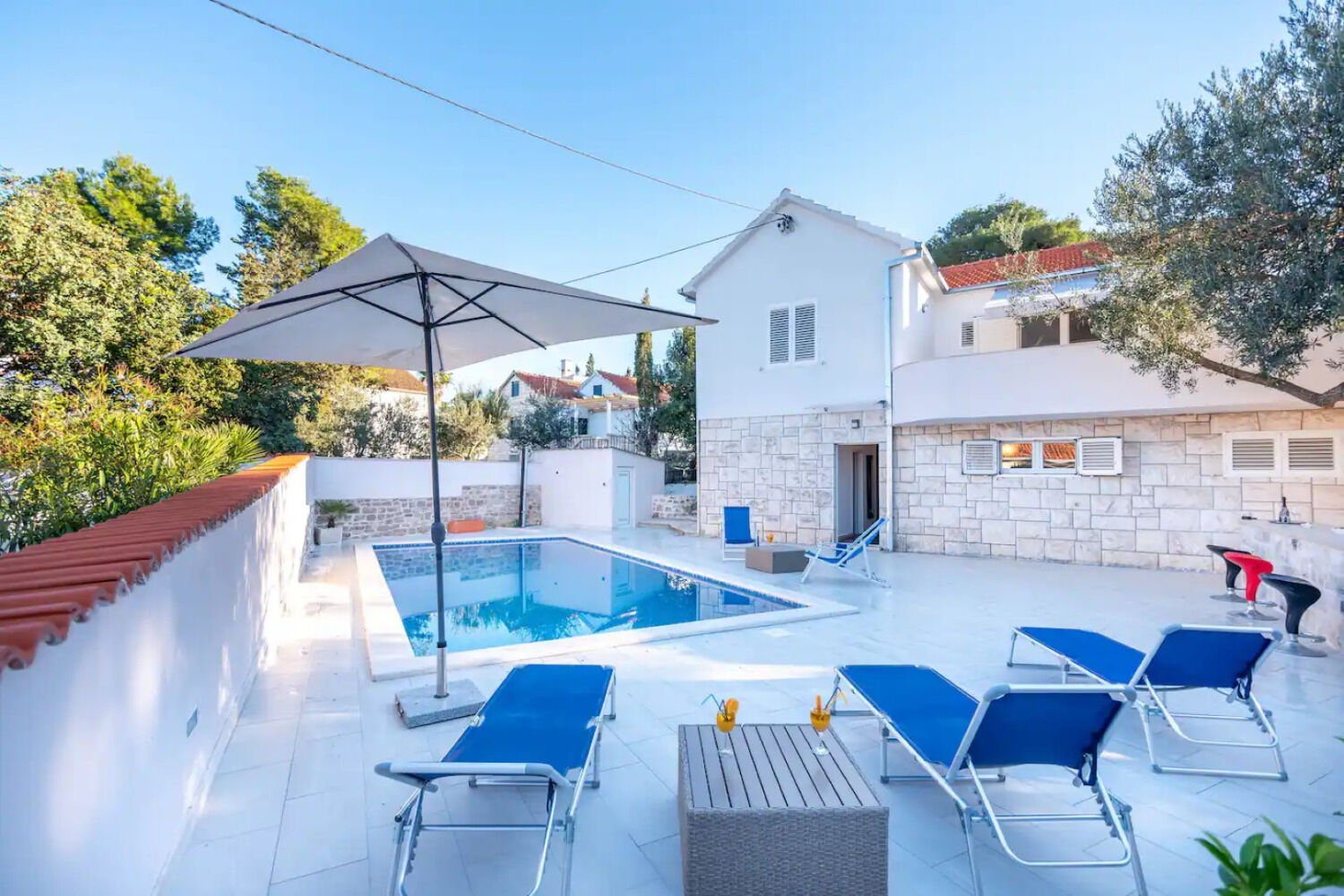 Haus in Splitska mit Klima, Internet, Grill