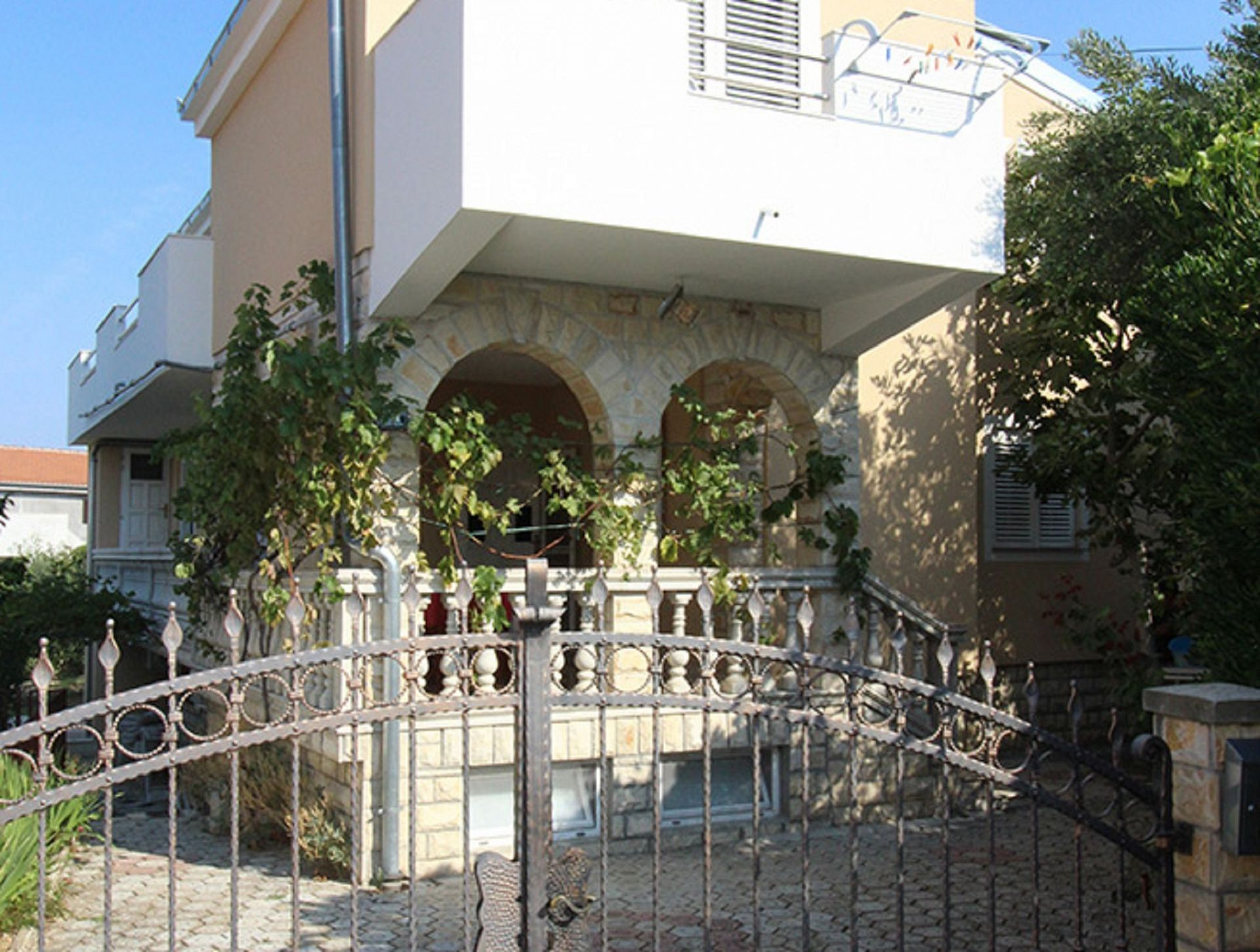 Ferienwohnung in Pirovac mit Klima, Sat-TV, Internet
