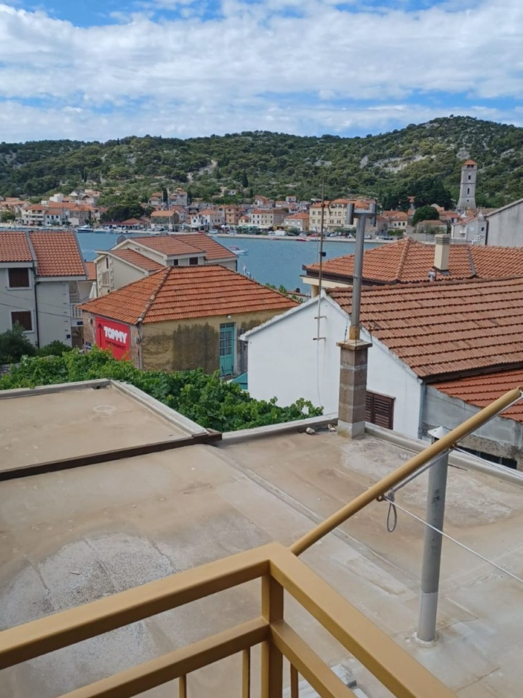 Ferienwohnung in Tisno mit Meerblick, Internet, Grill