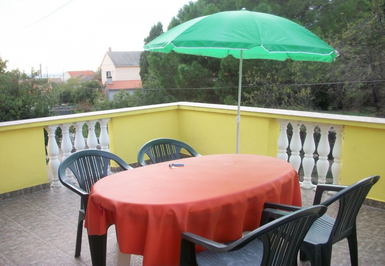 Ferienwohnung in Petrcane mit Klima, Internet, Grill