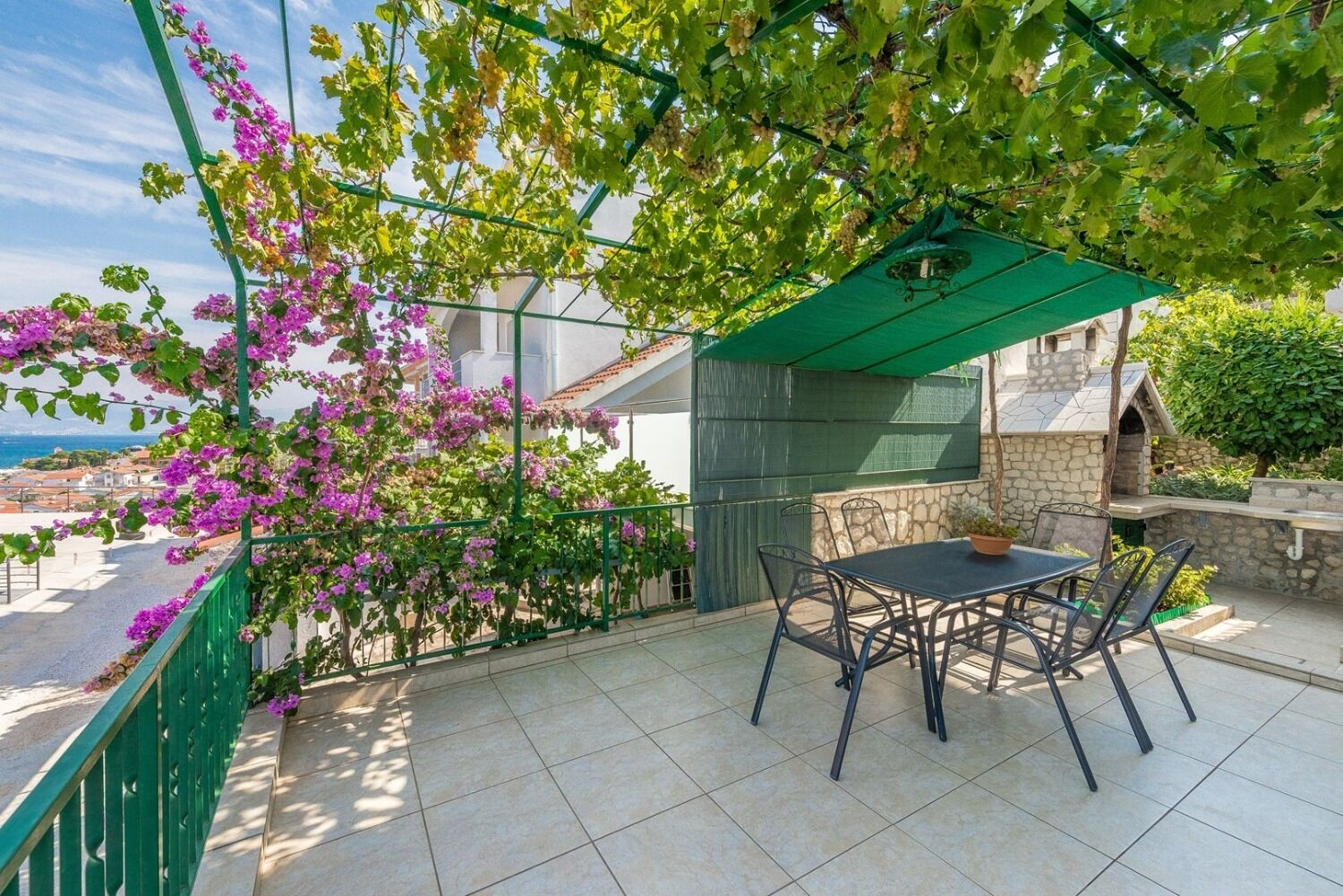 Ferienwohnung in Trogir mit Klima, Sat-TV, Meerblick
