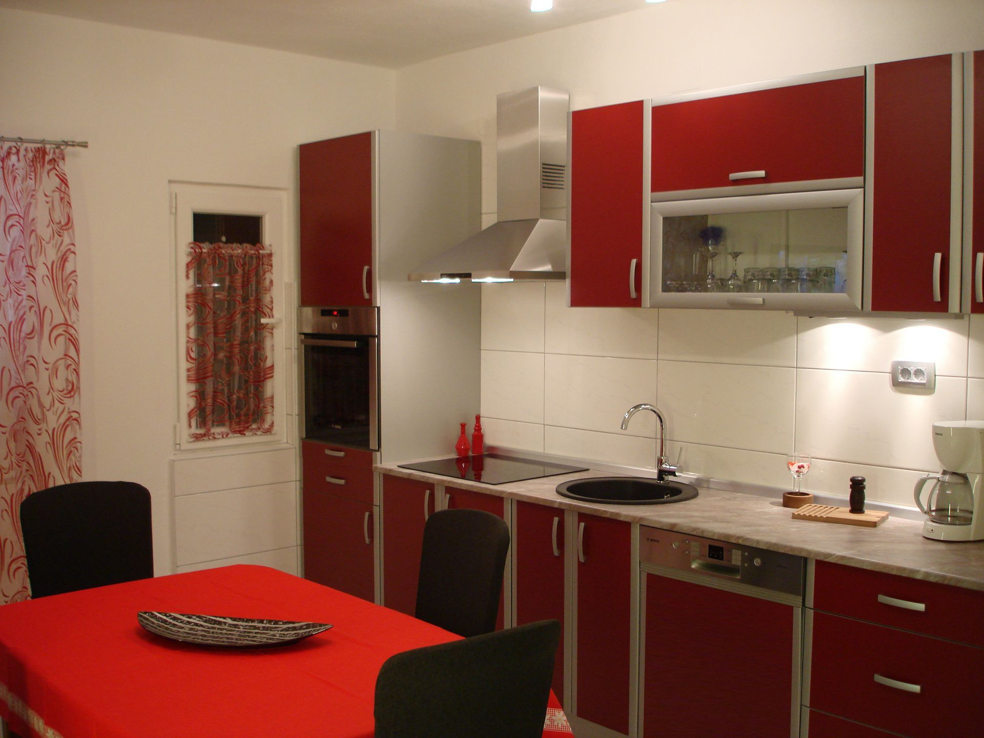 Haus in Slatine mit Klima, Internet, Grill