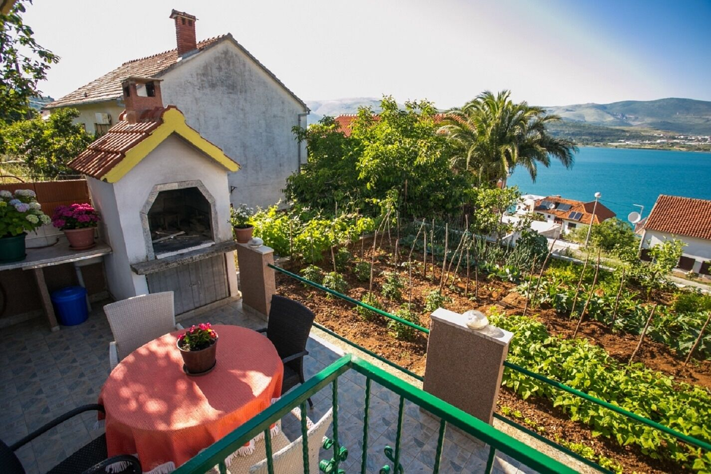 Ferienwohnung in Trogir mit Klima, Sat-TV, Meerblick