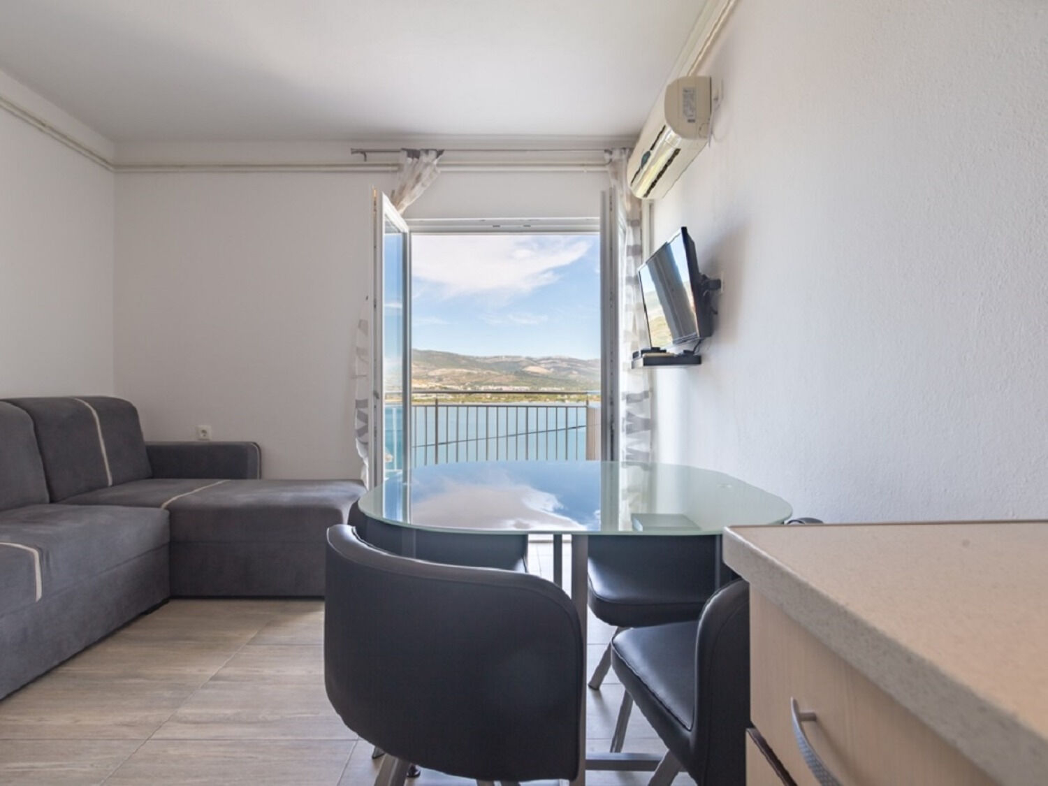Ferienwohnung in Trogir mit Klima, Sat-TV, Internet