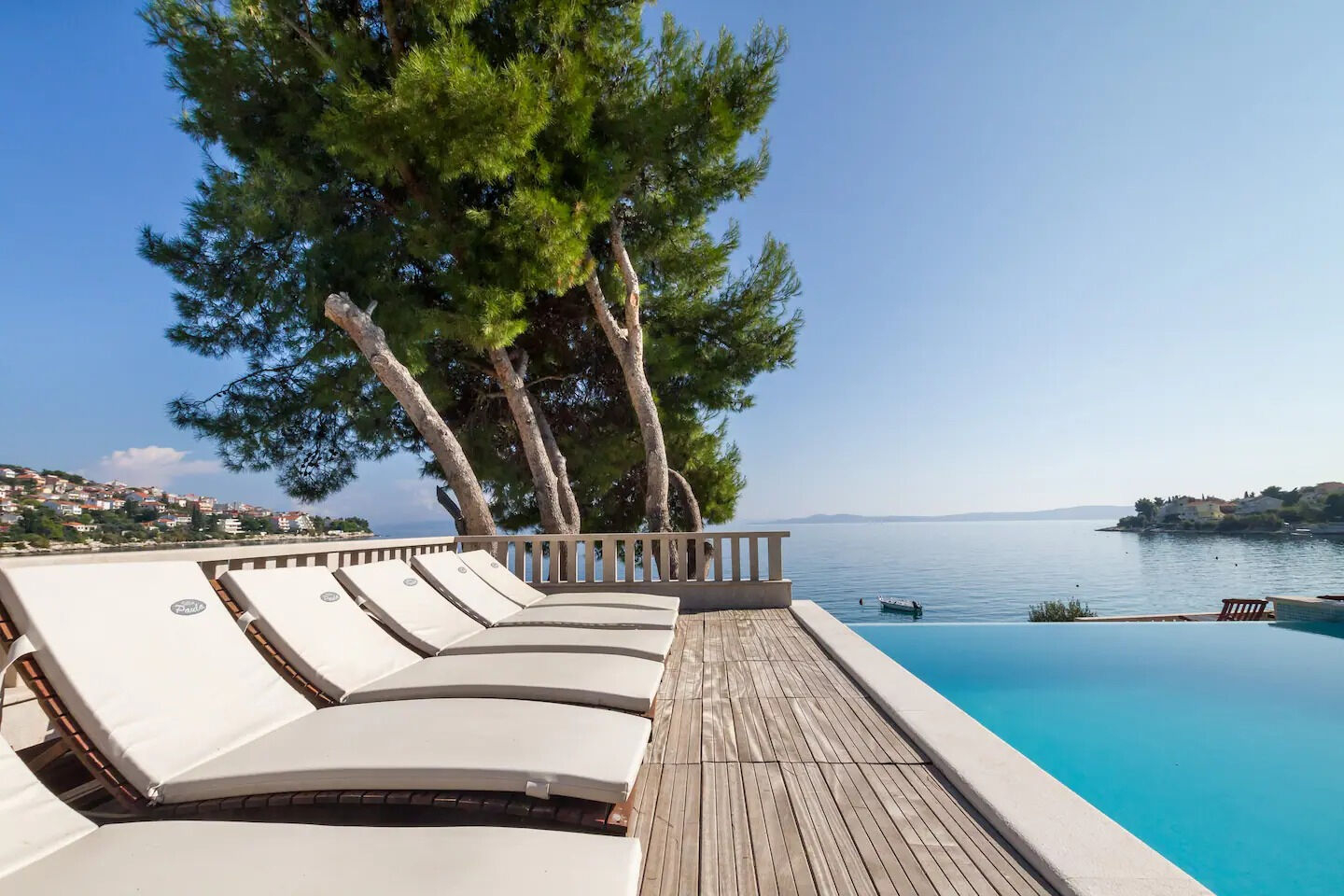 Traumhaftes Ferienhaus in Okrug Gornji auf Ciovo mit Pool