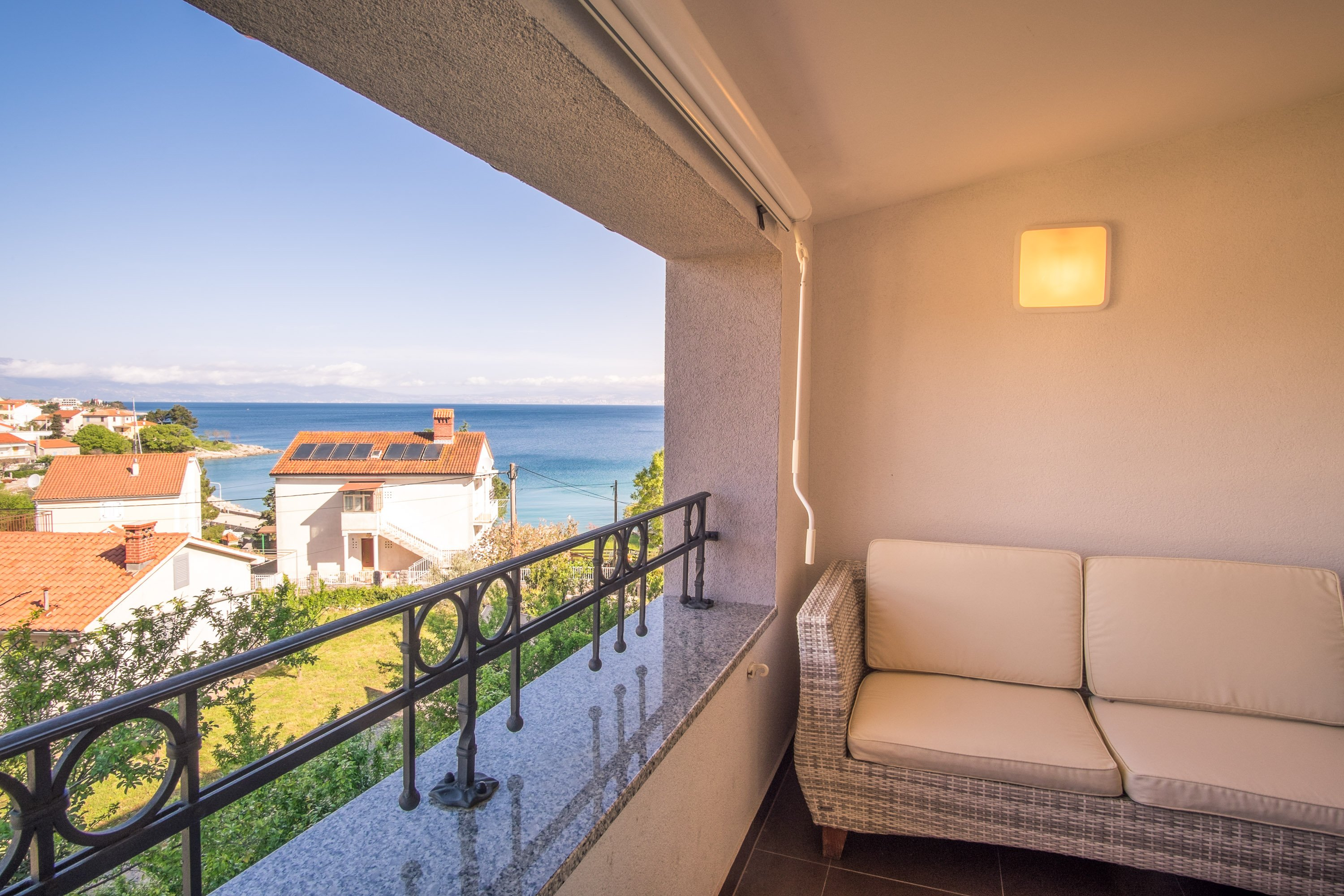 Apartment für 4 Personen mit Balkon, nur 100m vom Strand entfernt