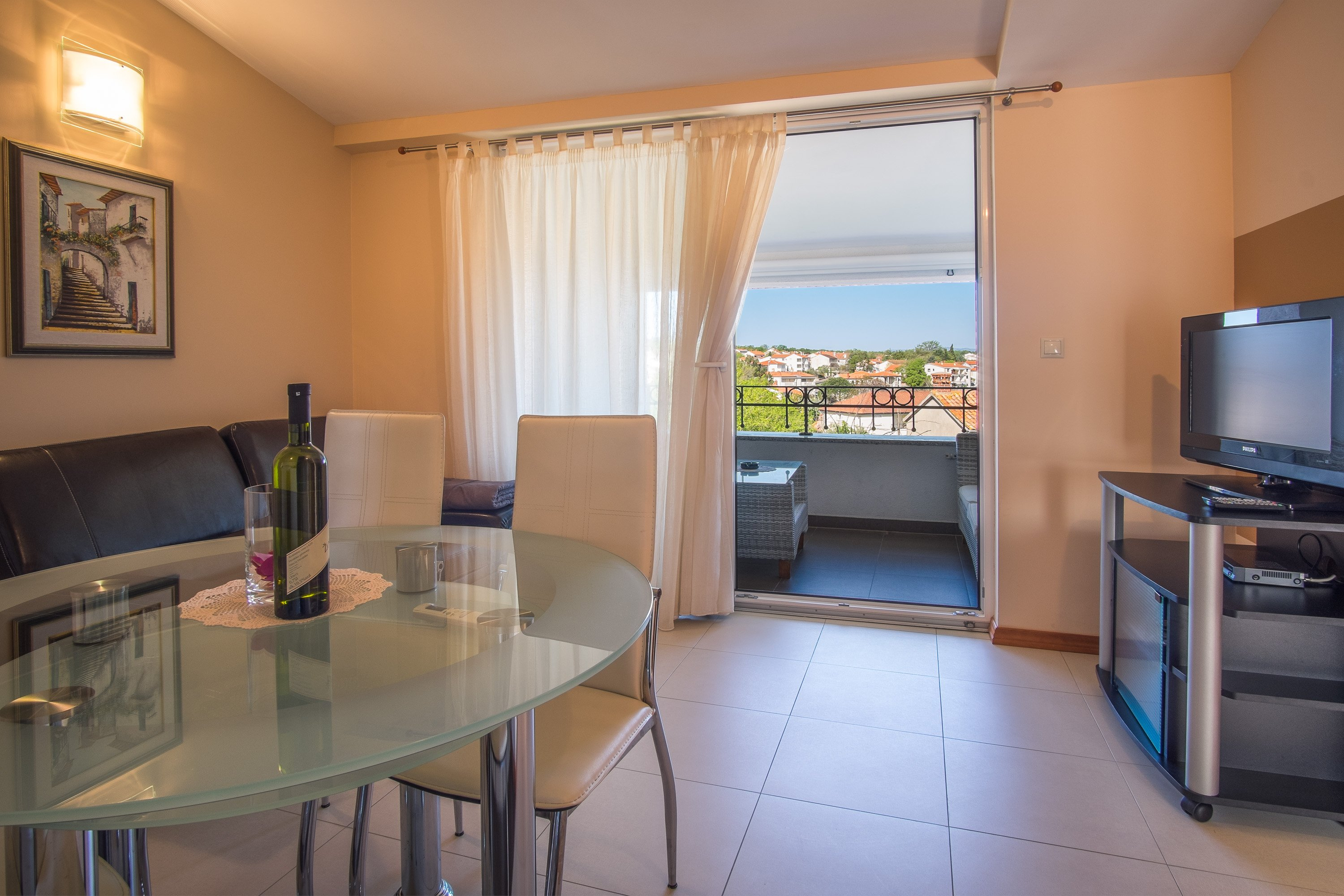 Apartment für 4 Personen mit Balkon, nur 100m vom Strand entfernt