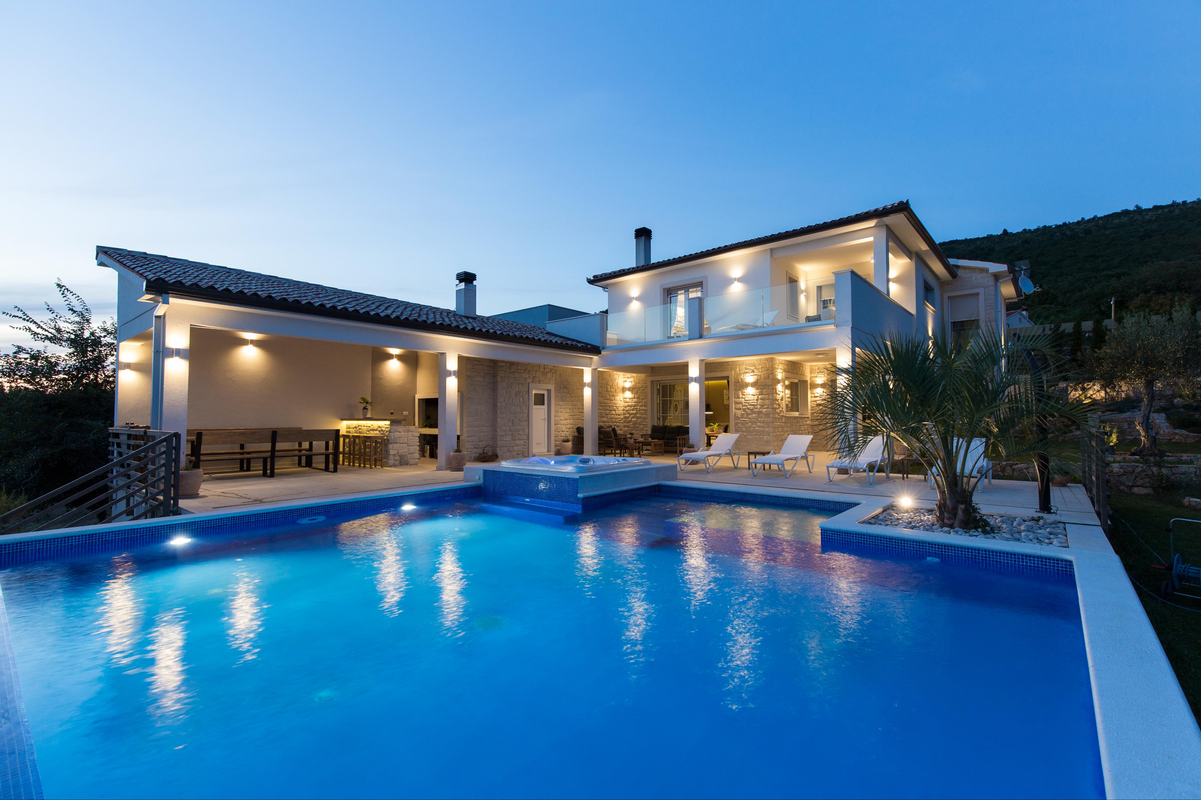Luxusvilla im Grünen mit Meerblick Pool, Whirlpool & Sauna