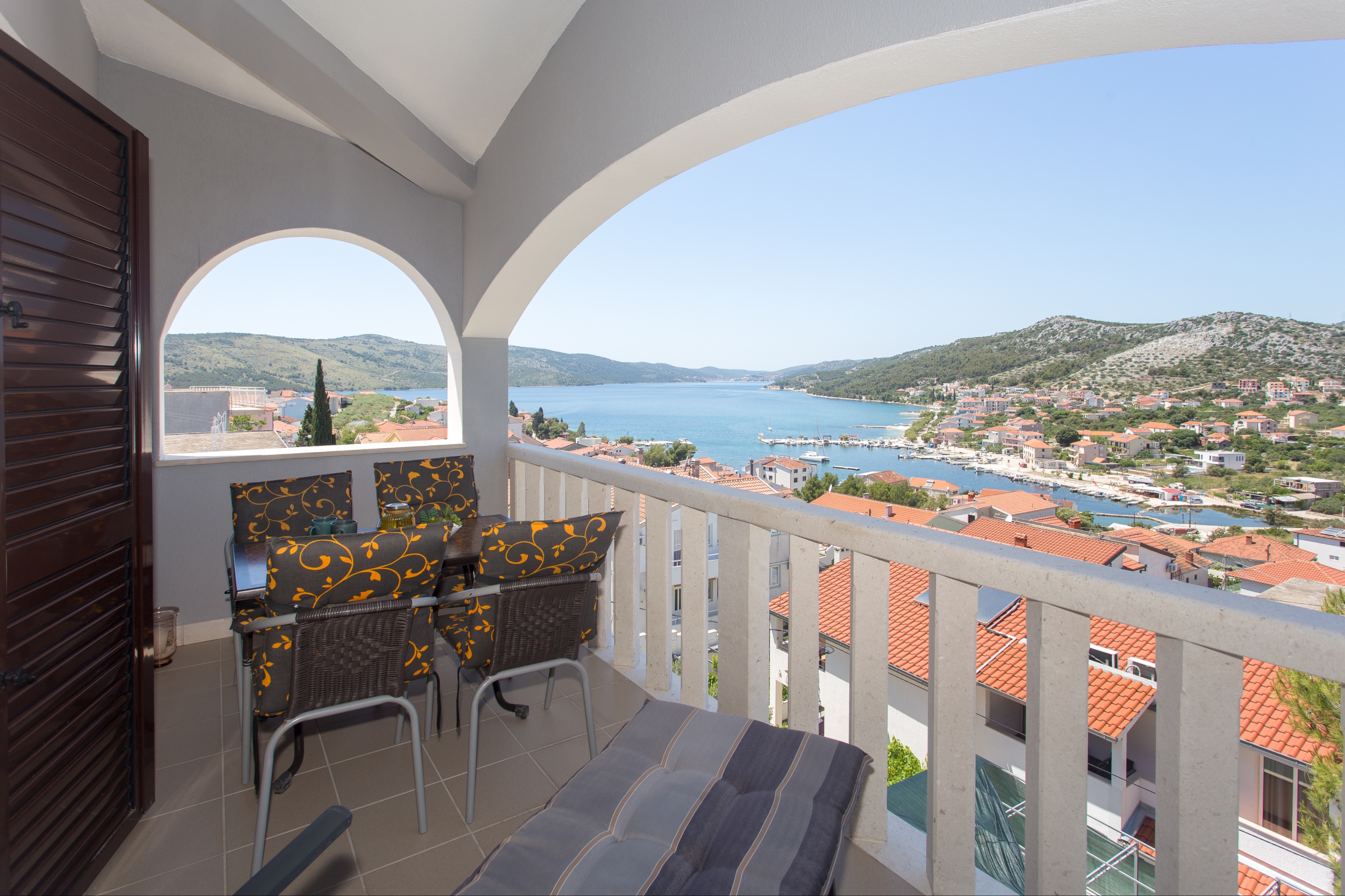 Ferienwohnung 2 Zimmer Panoramablick in Seget nahe Trogir Split