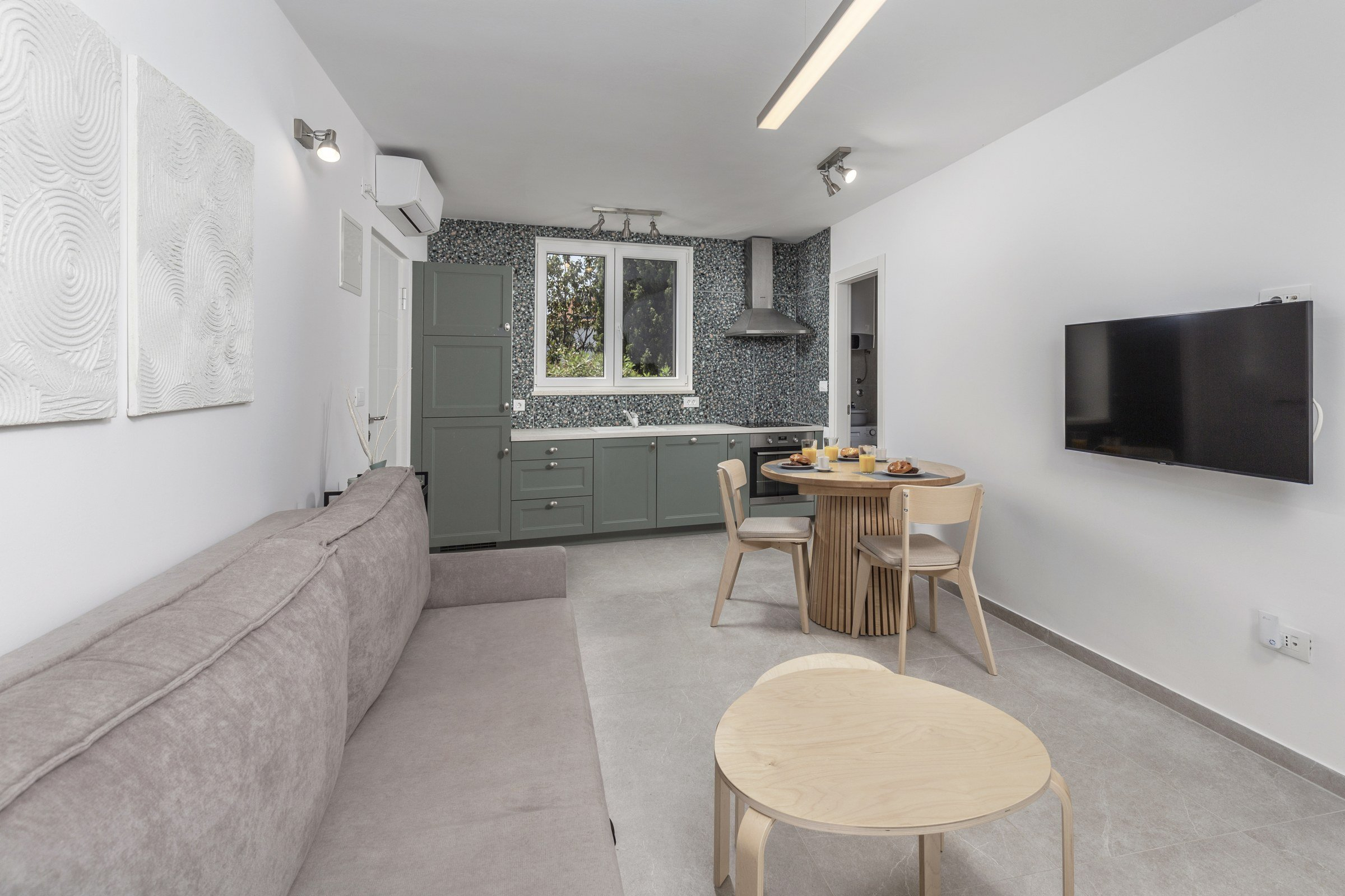 Schönes Apartment mit Balkon und Meerblick