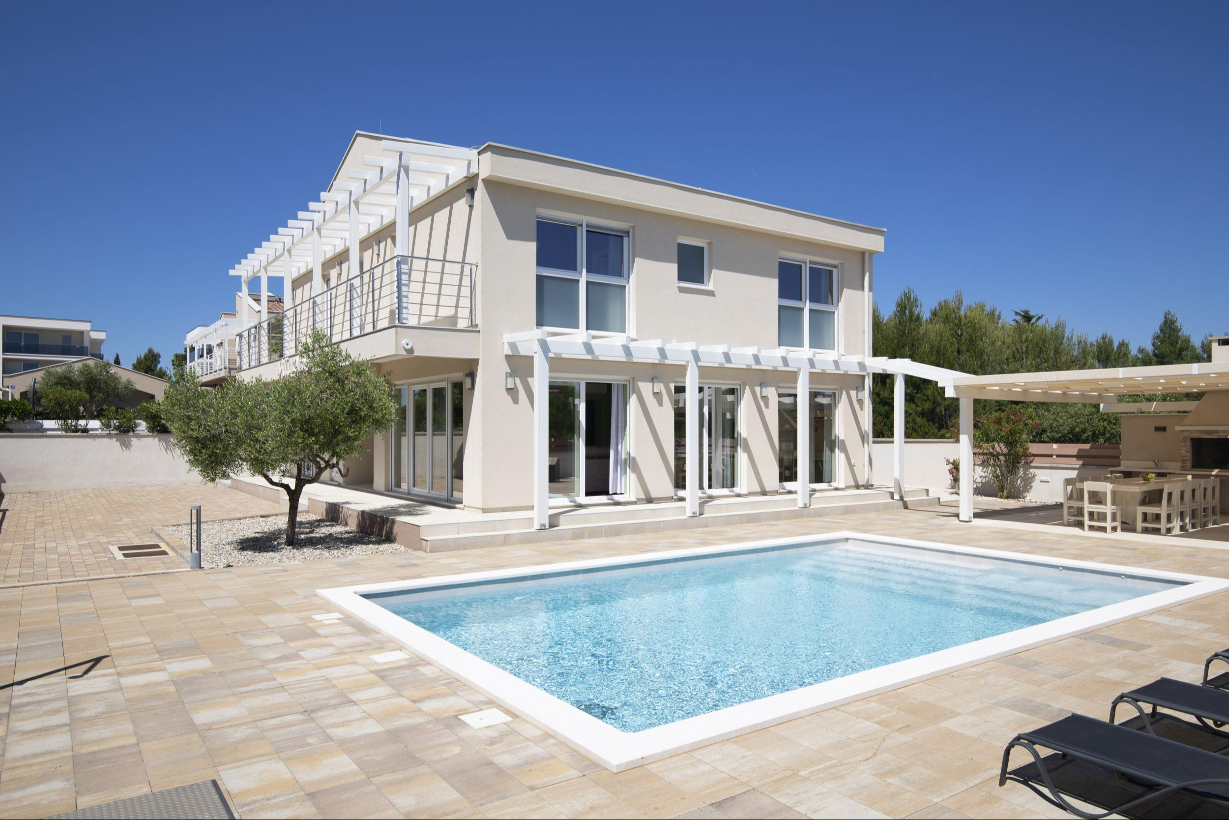 Villa mit Pool - 12 km von der charmanten Stadt Pula