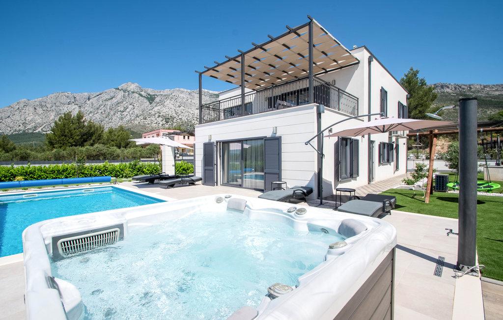 Luxus-Villa mit beheizter Pool, Whirlpool, Sauna