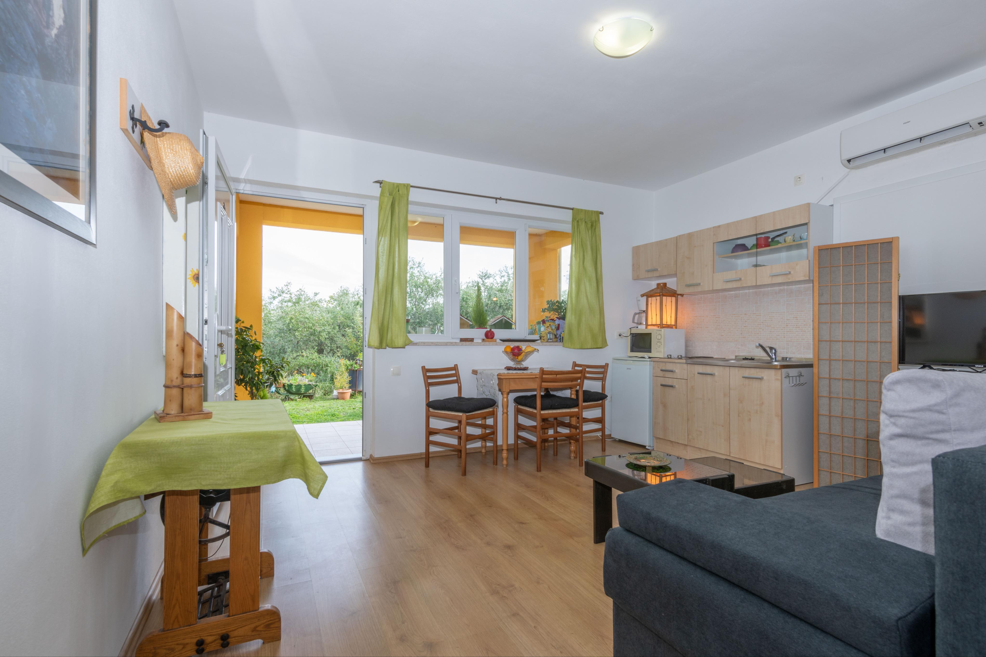 Wohnung in Labin neben dem Wanderweg mit herrlicher Aussicht