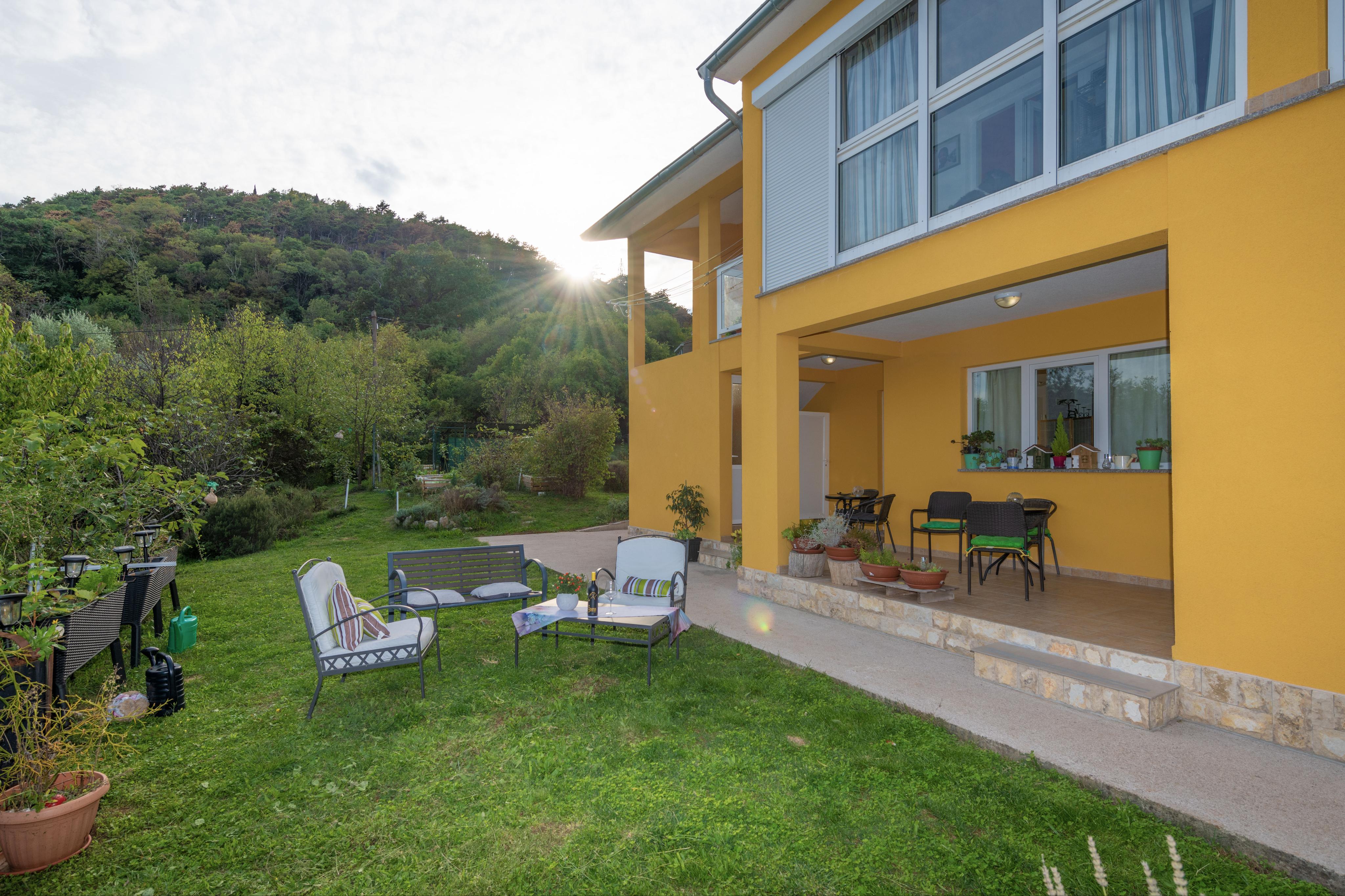 Apartment in Labin neben dem Wanderweg mit Bächen und Wasserfällen