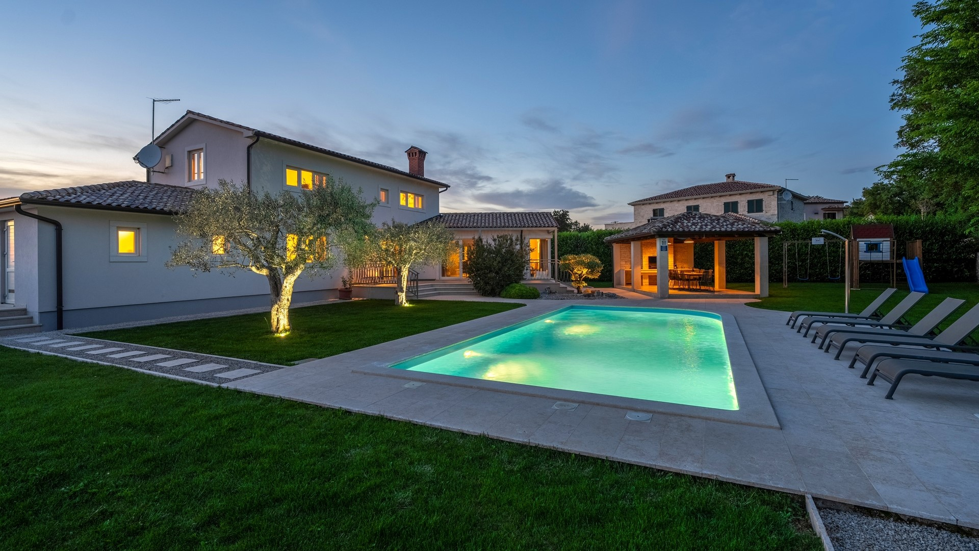 Reizvolle Villa mit Swimmingpool