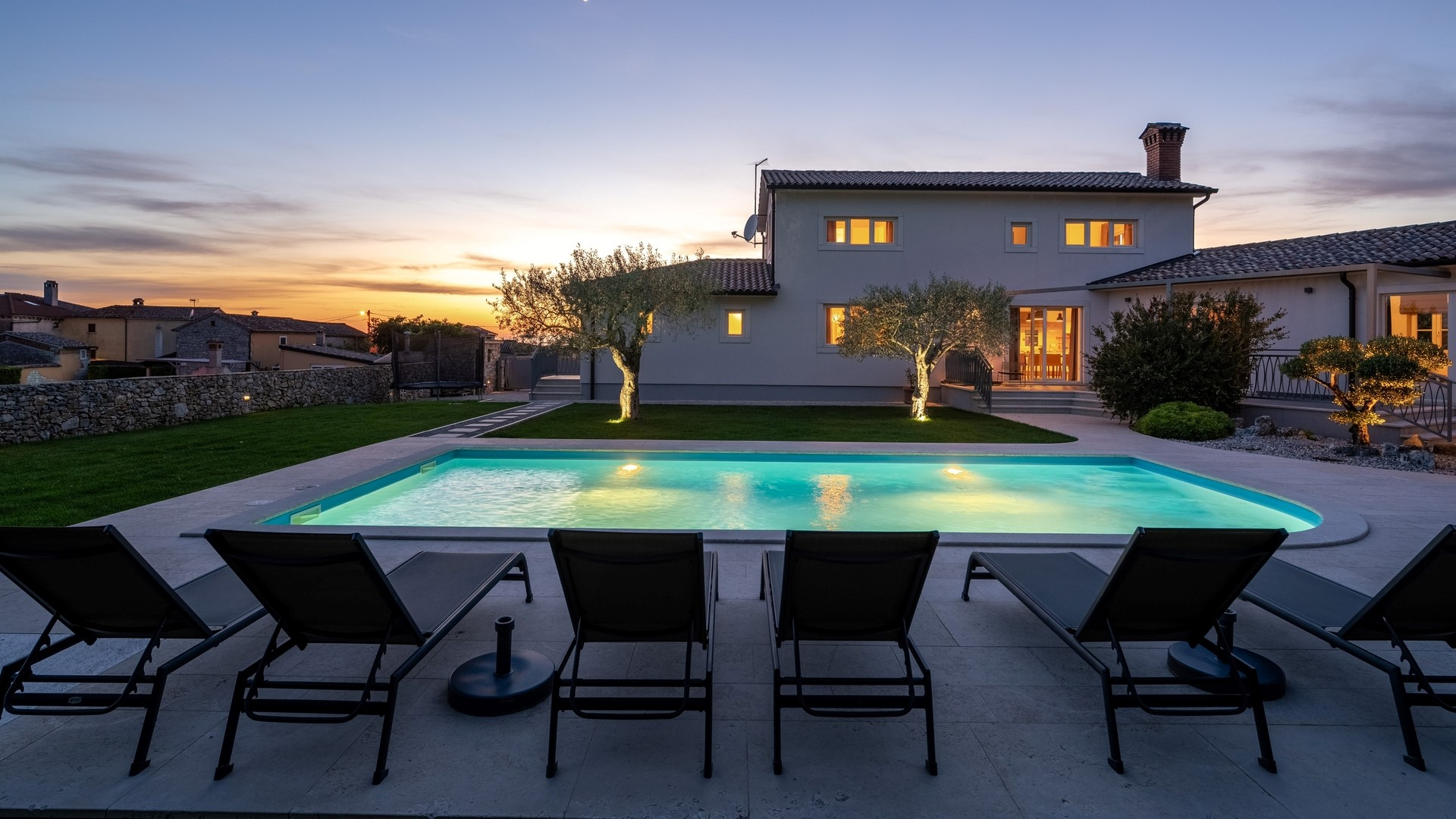 Reizvolle Villa mit Swimmingpool