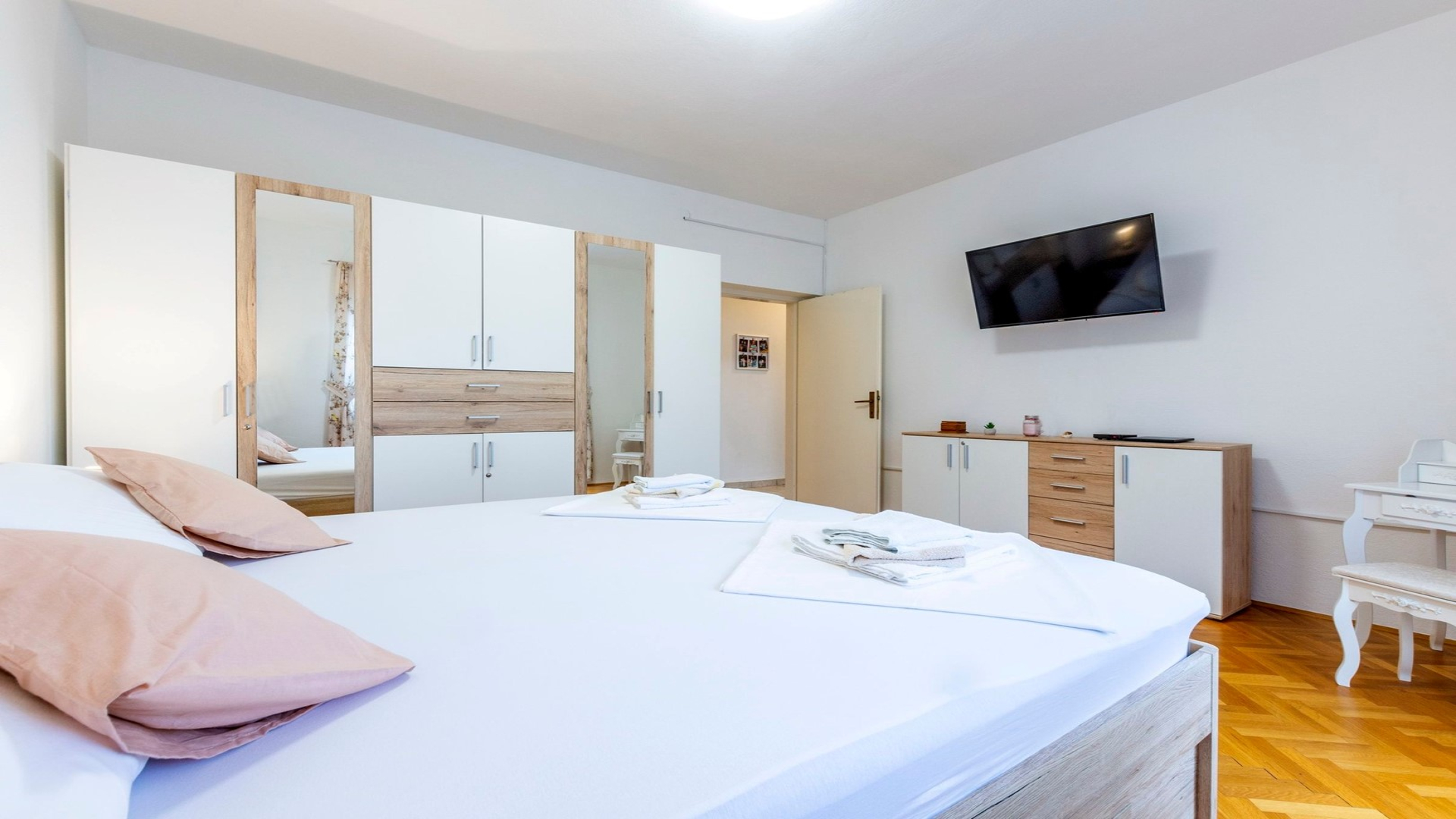 FeWo mit zwei Schlafzimmer in Podstrana
