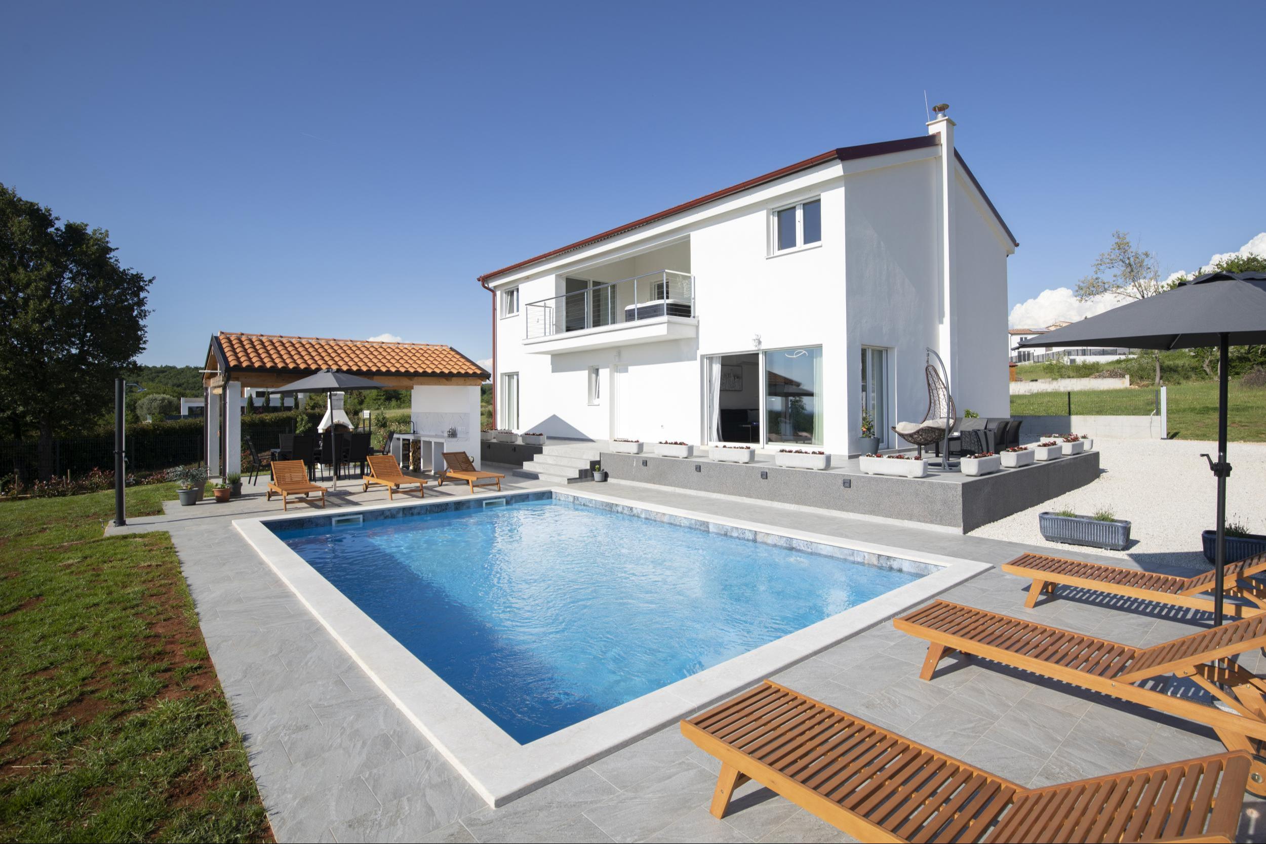 Villa mit 4 Schlafzimmern und Meerblick in der Nähe von Poreč