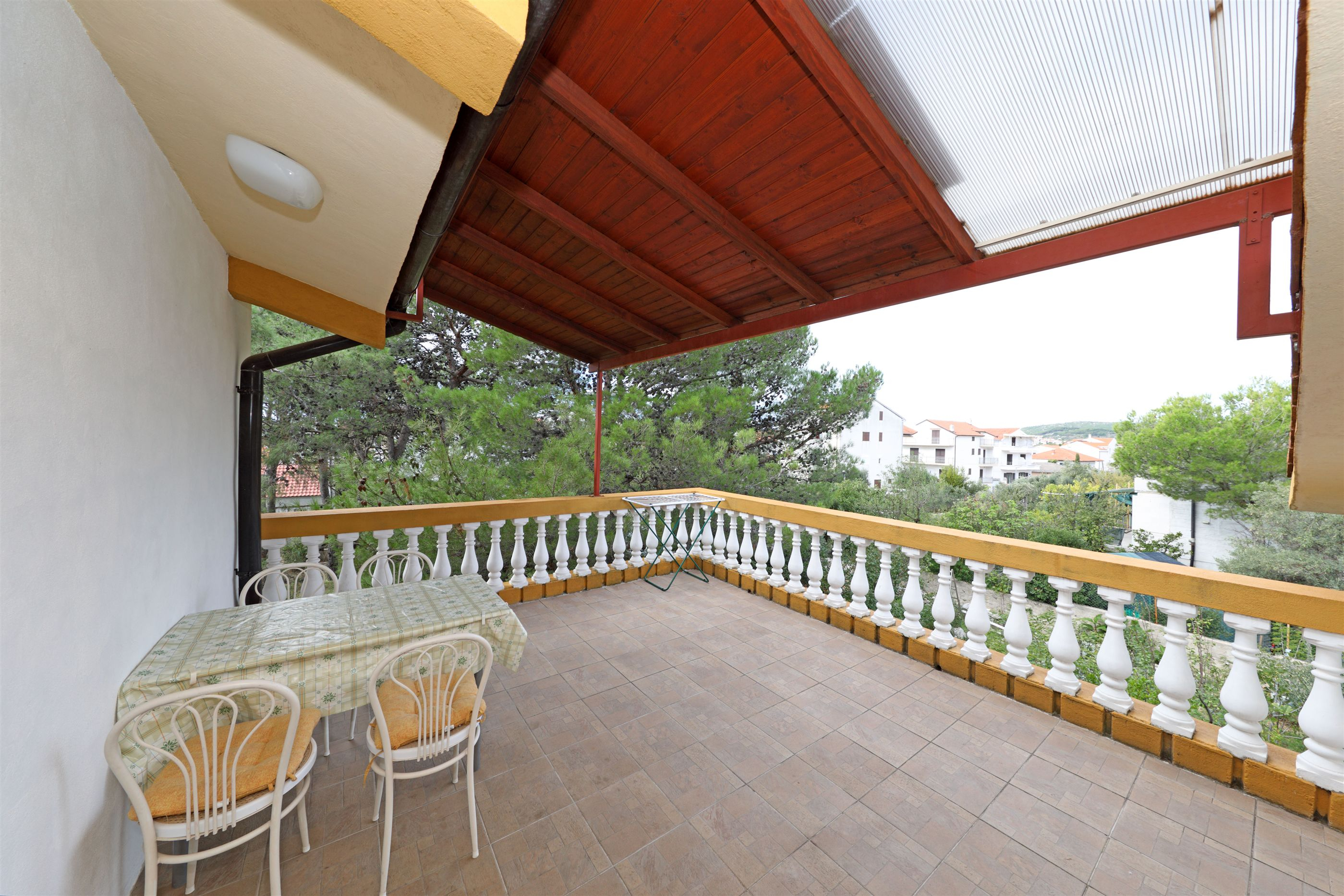 Zimmer in Vodice mit Internet, Grill