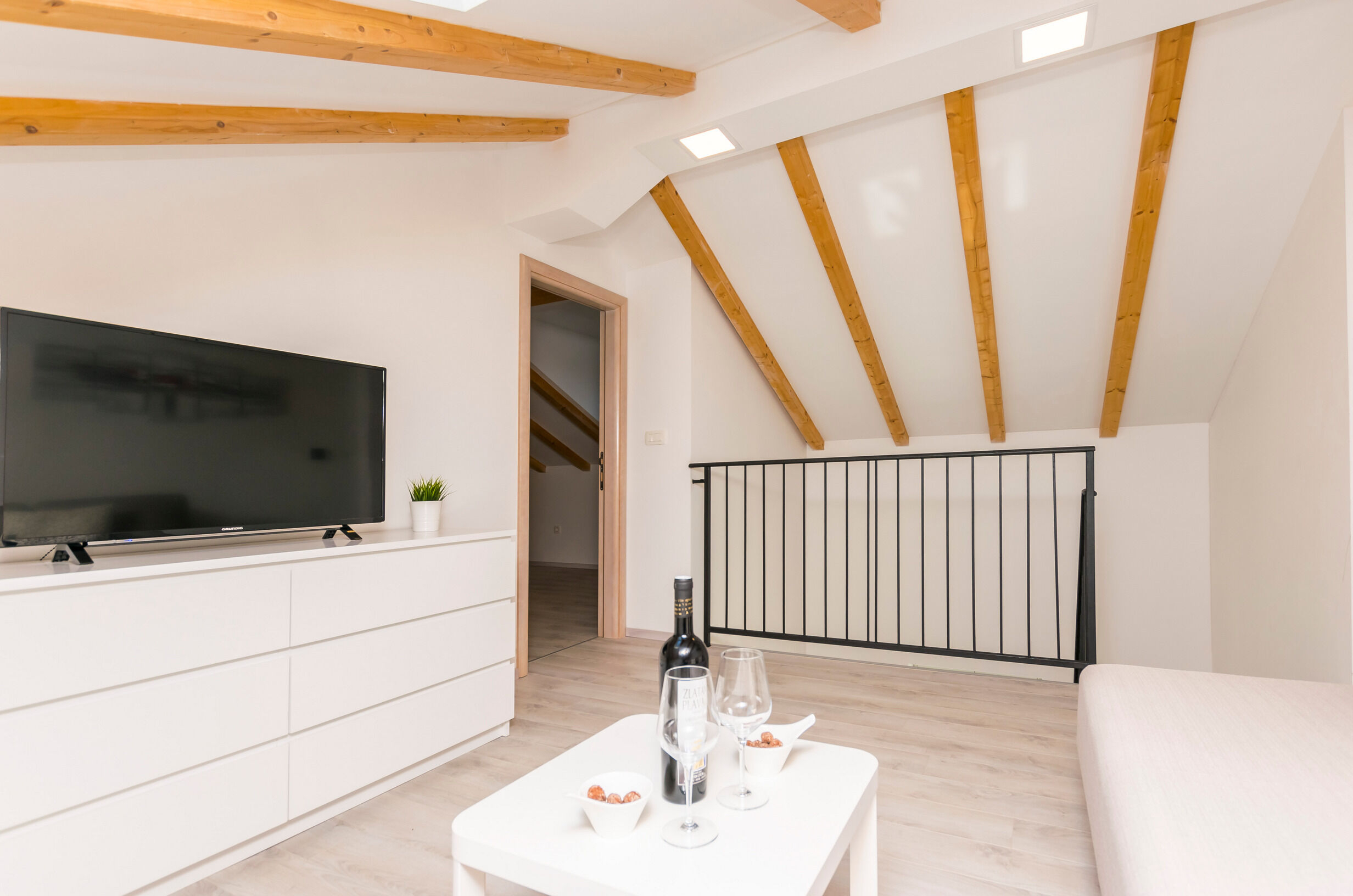 Ferienwohnung in Sibenik mit Klima, Sat-TV, Internet