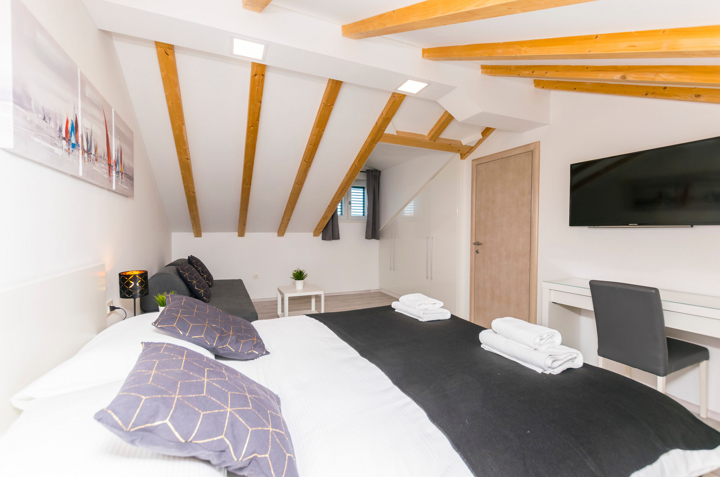 Ferienwohnung in Sibenik mit Klima, Sat-TV, Internet