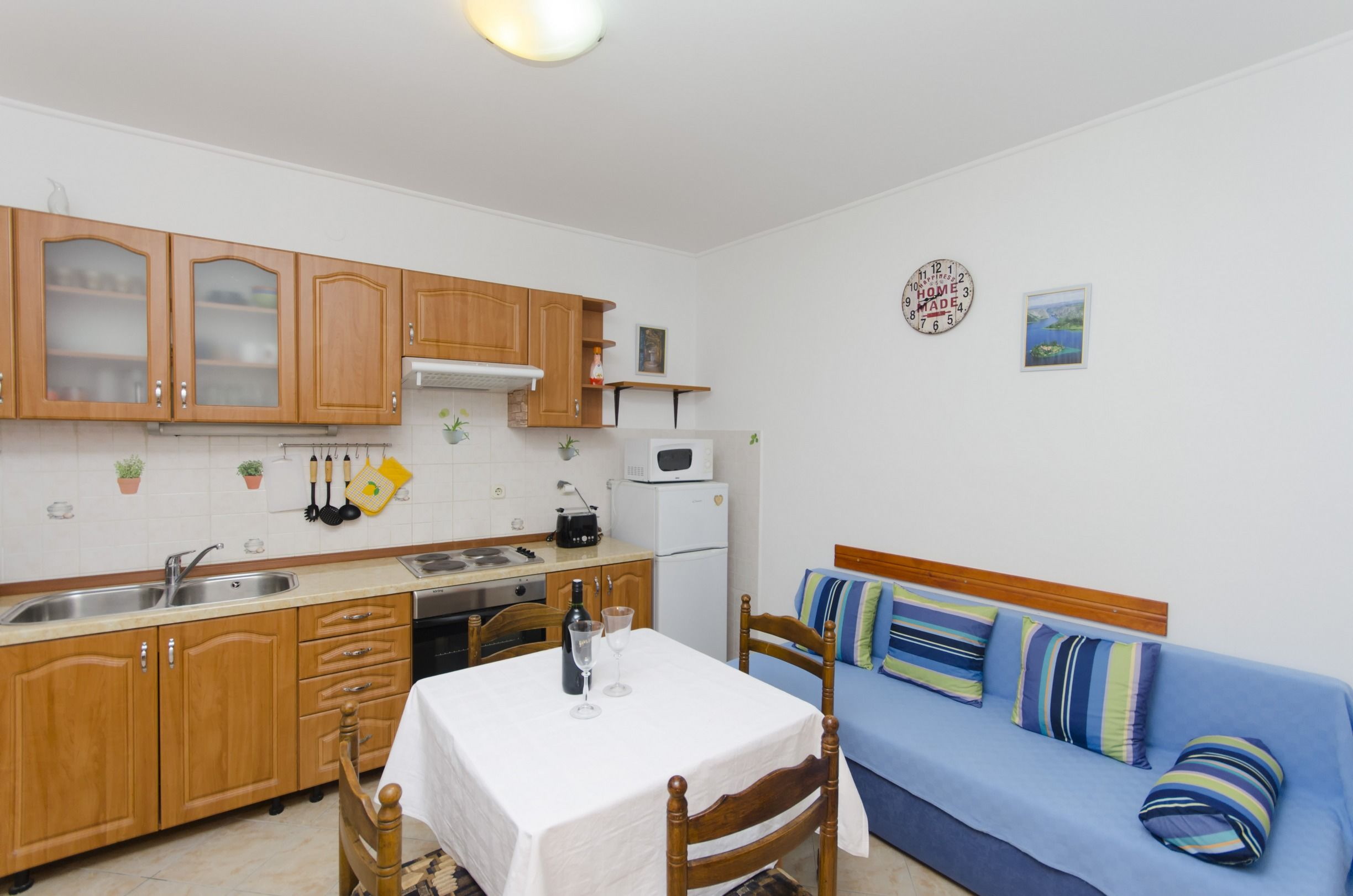 Haus in Sibenik mit Klima, Internet, Garten