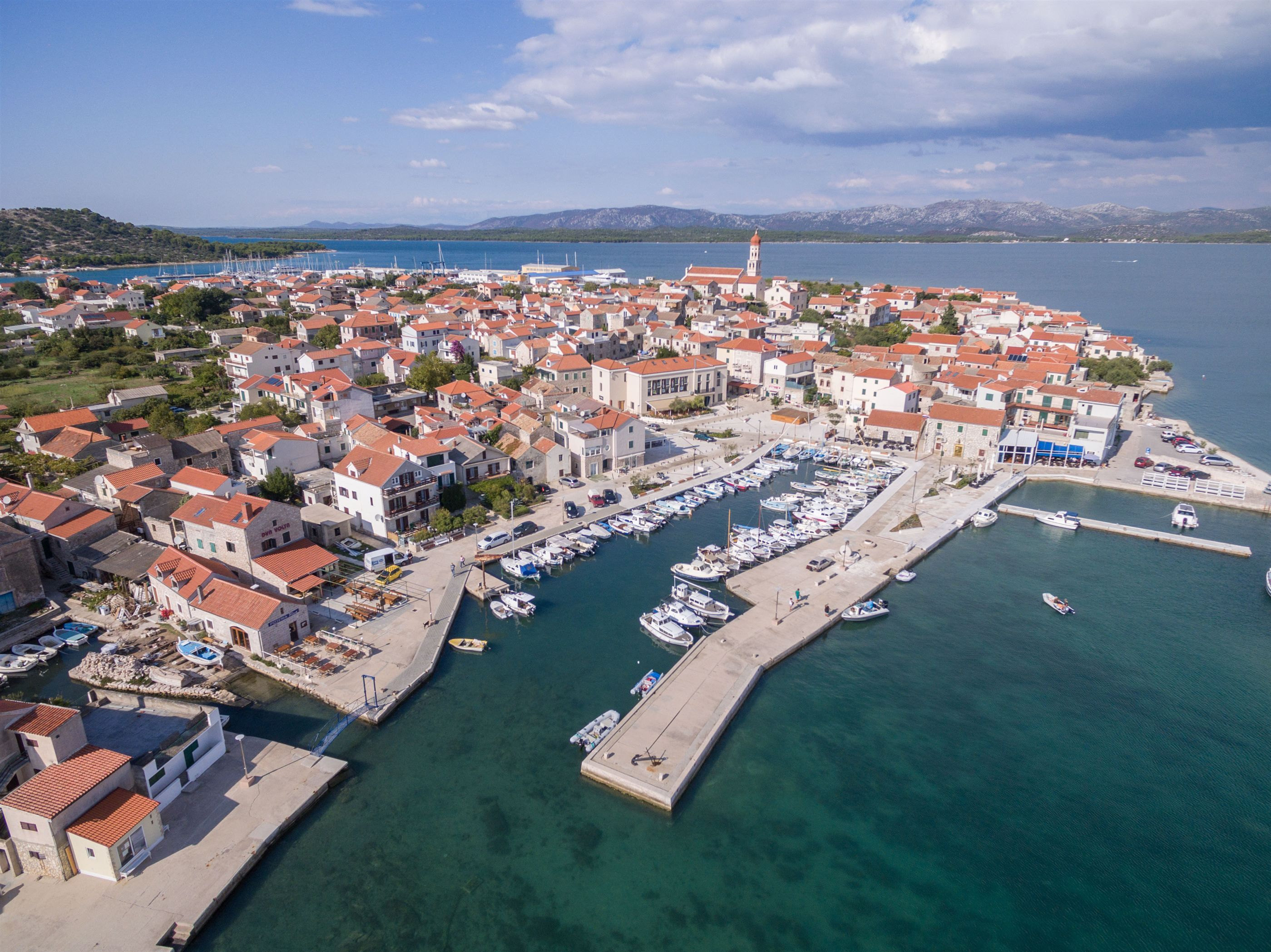 Ferienwohnung in Betina mit Klima, Sat-TV, Meerblick