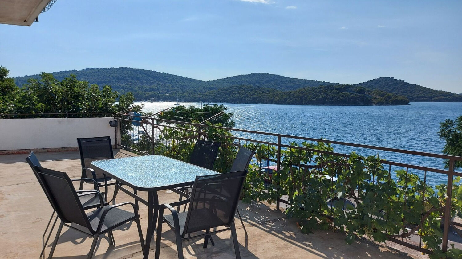 Ferienwohnung in Tisno mit Klima, Meerblick, Internet