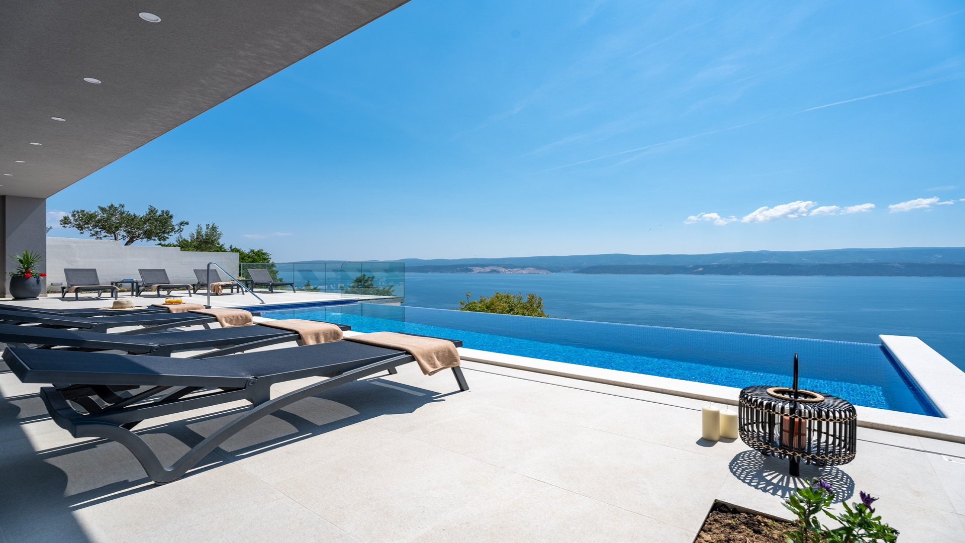 Luxus Villa mit Meerblick