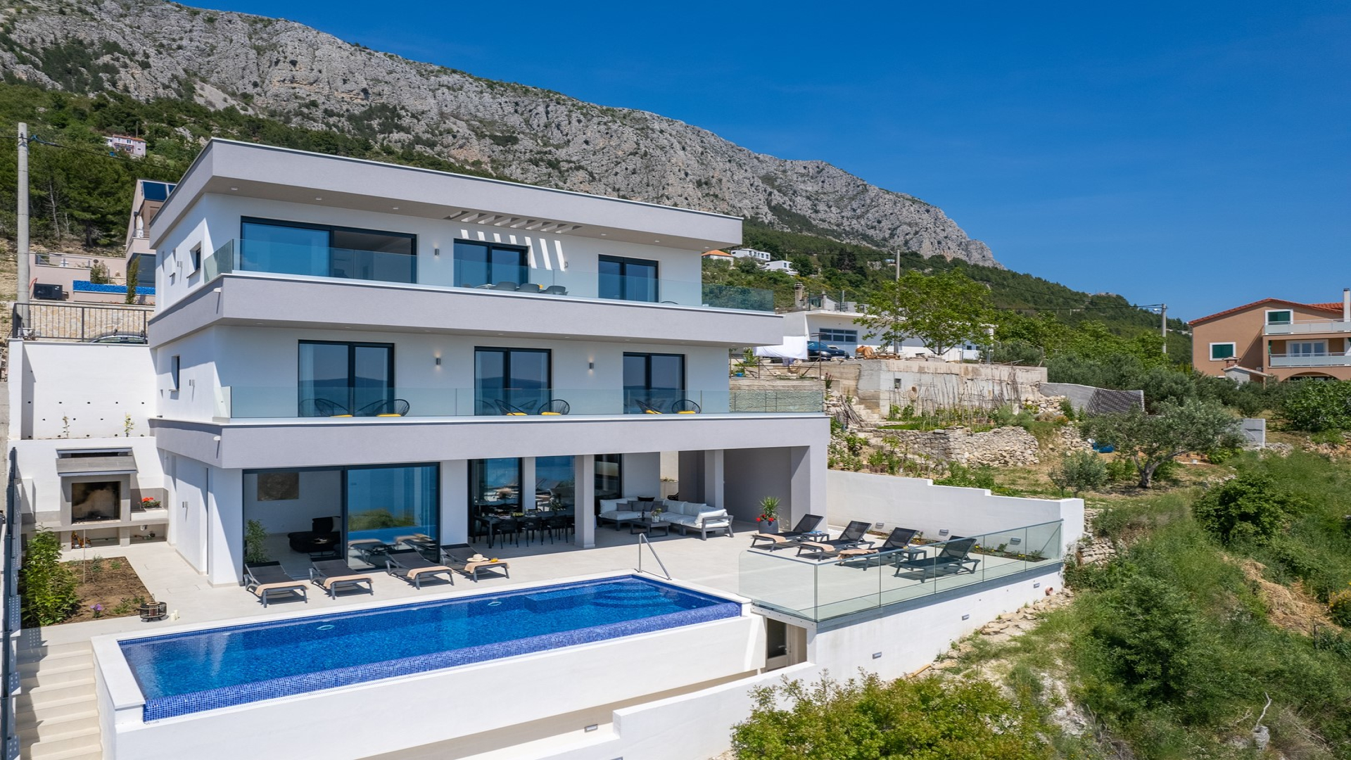 Luxus Villa mit Meerblick