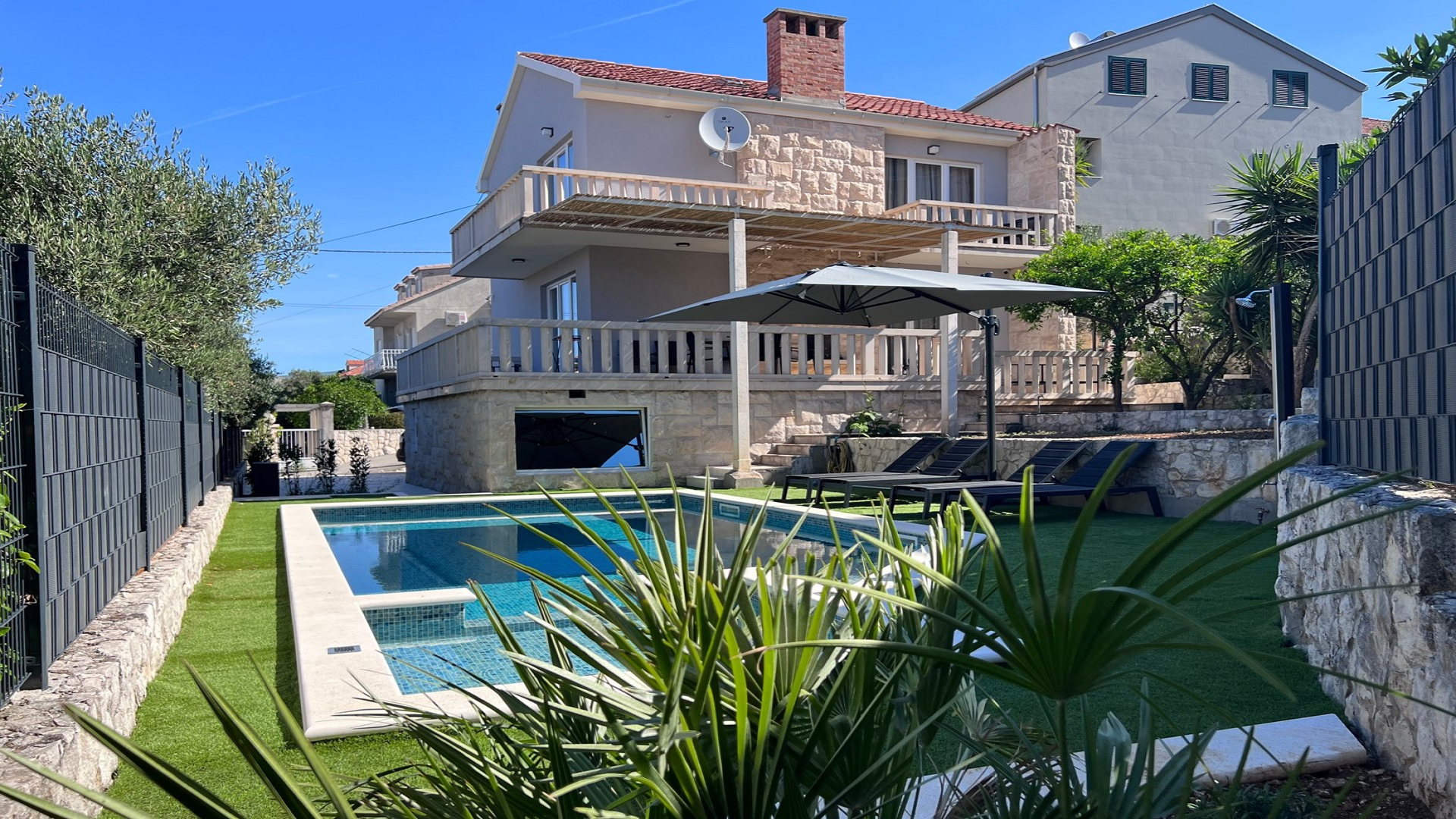 Villa mit beheiztem Pool, Sauna, Whirlpool