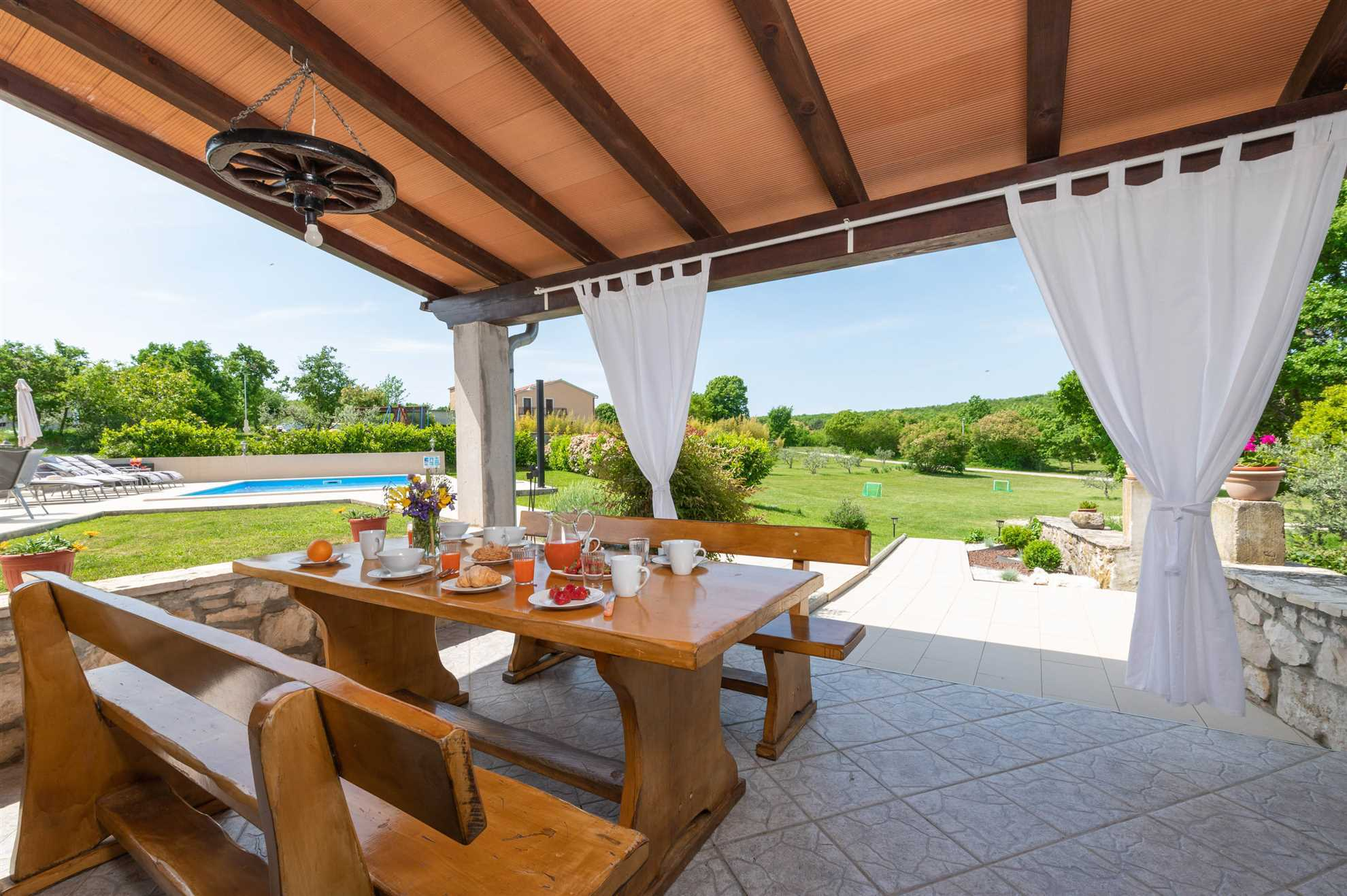 Villa in Breg Ivanovac mit Klima, Sat-TV, Internet, Grill und Garten