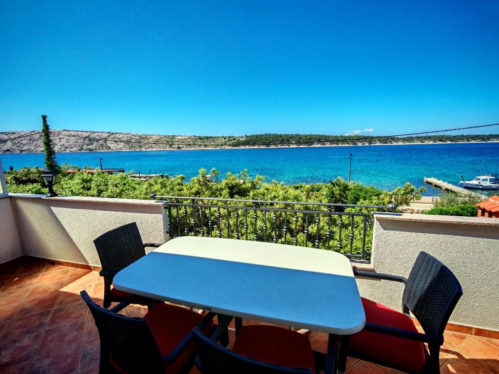 Studioapartment für 2 Personen direkt am Meer mit herrlichen Meerblick