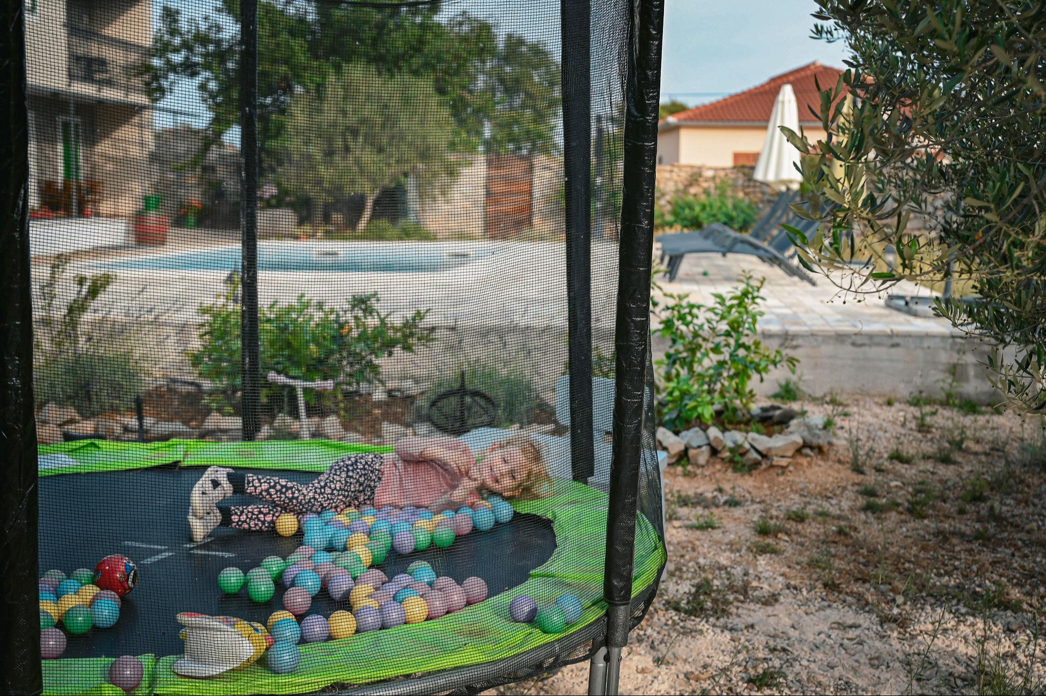 Familienzimmer mit Gemeinschafspool in Dalmatien